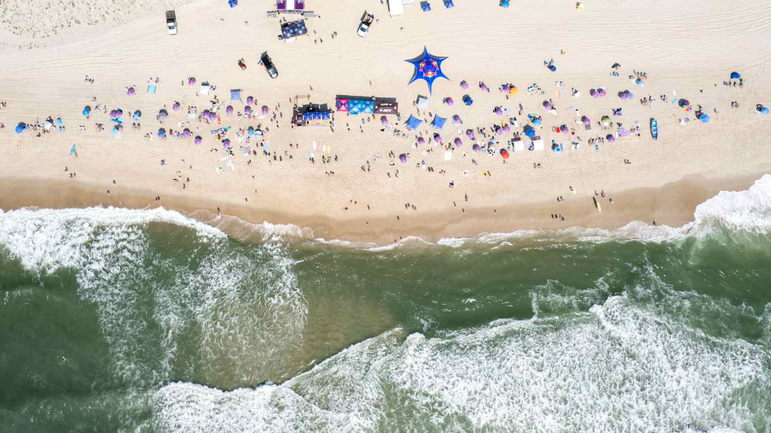 Red Bull Foam Wreckers