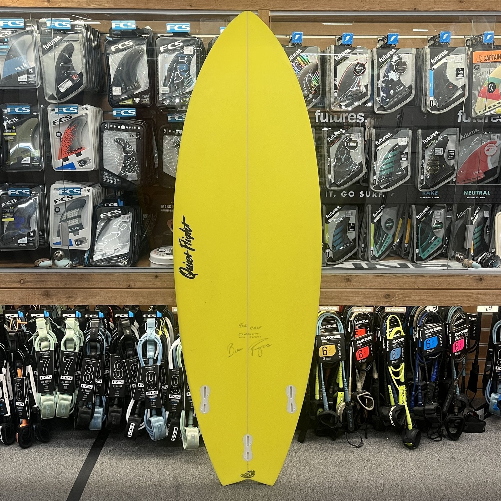 5ft7in Quiet Flight, Consignment