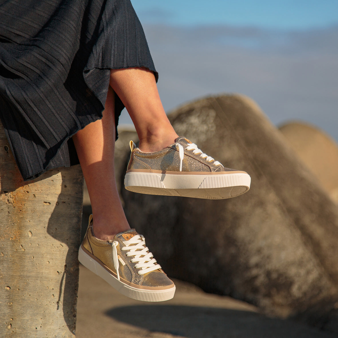 Reef Lay Day Dawn Womens Shoe Champagne Suede 6