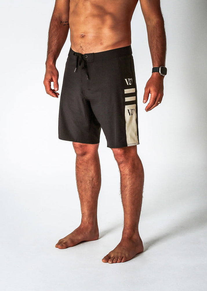Rivvia Projects Disclosure Boardshort Black/Bone 34