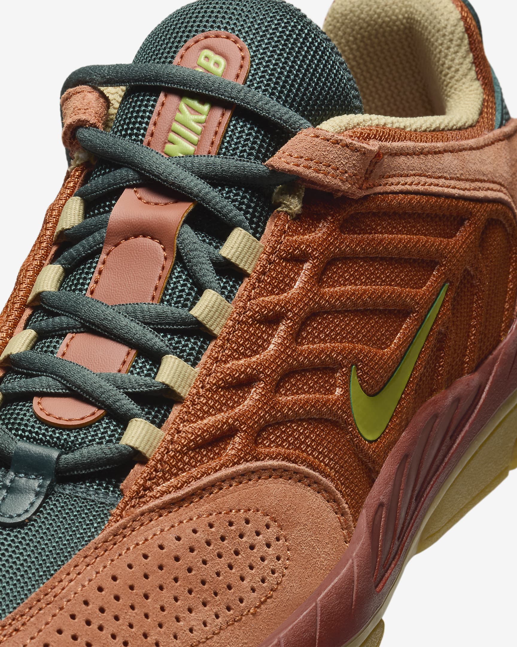 Nike SB Vertebrae TE 200-DarkRusset/Pear 10.5