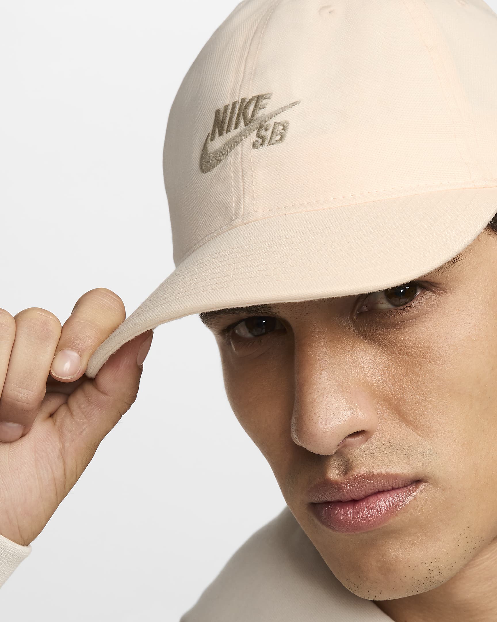 Nike SB Club Unstructured Hat 838 OS