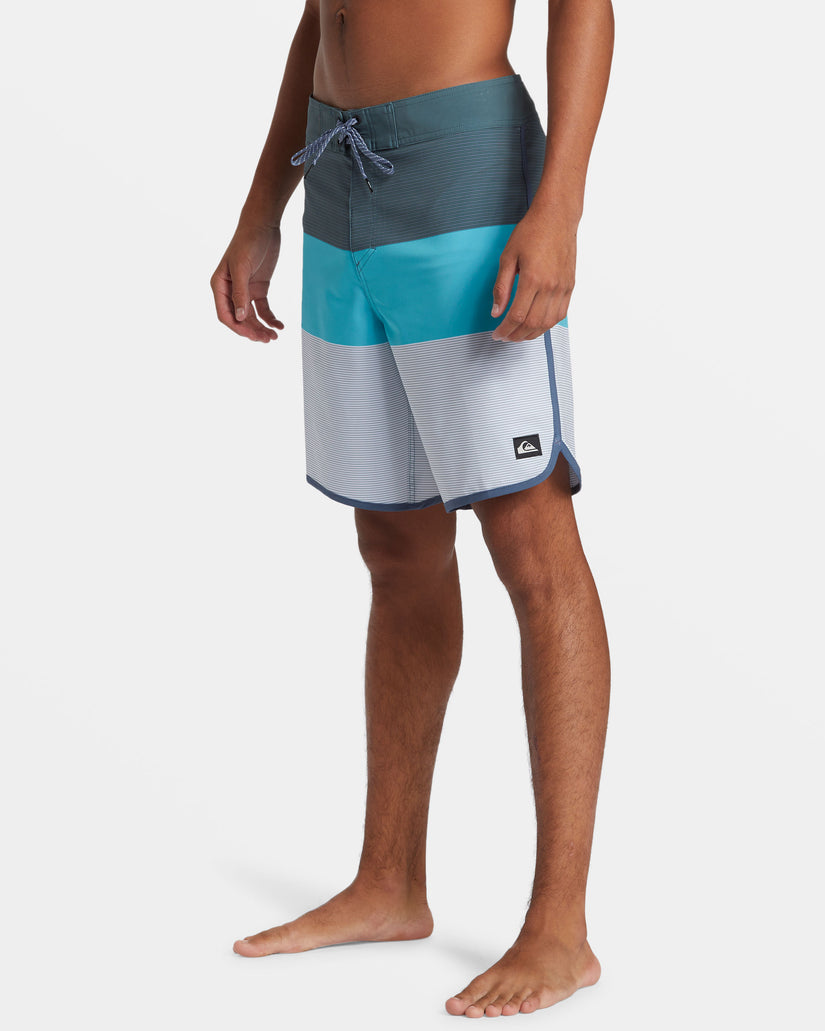 Quiksilver Surfsilk Tijuana 19" Boardshorts BJM8 32