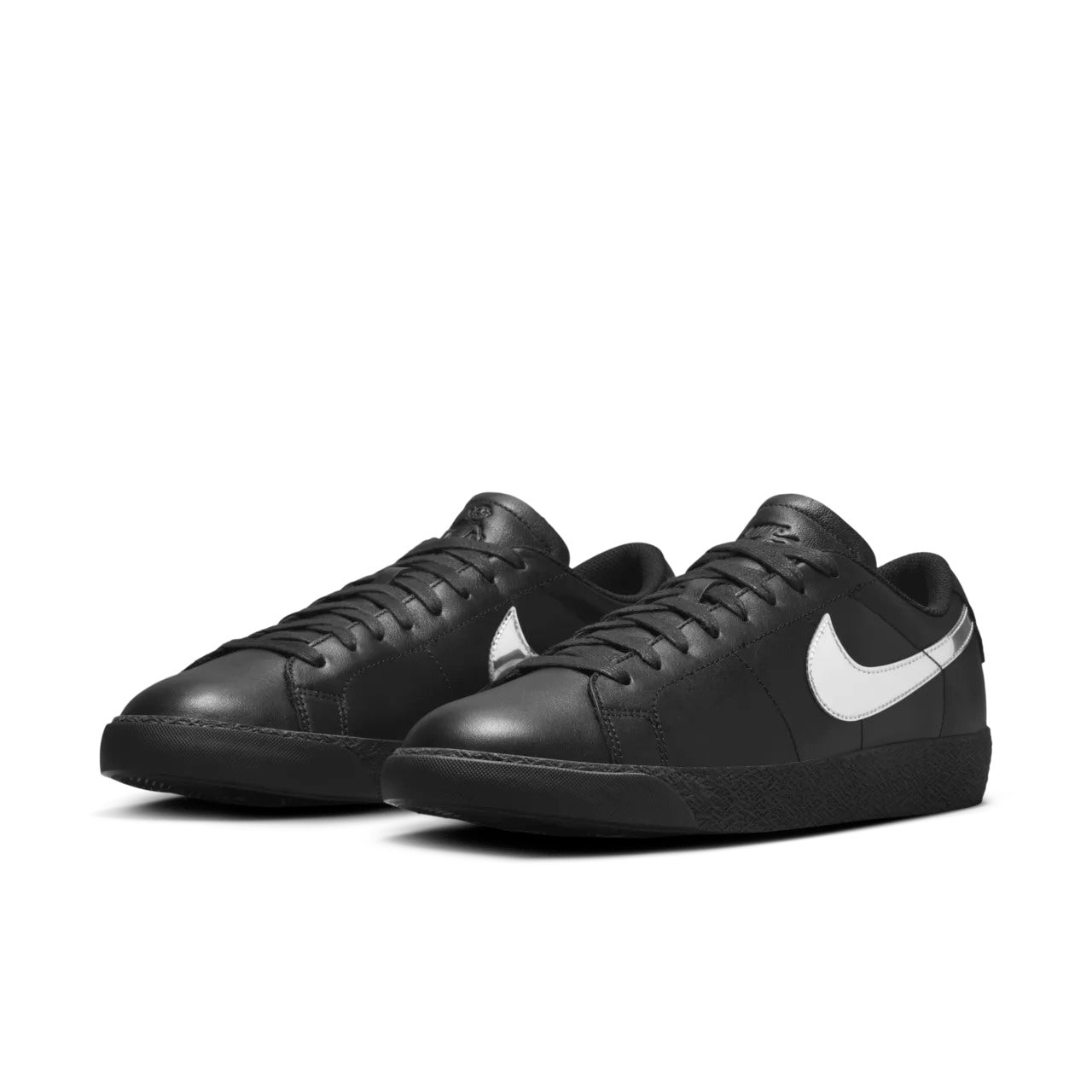 Nike SB Blazer Low QS 001-Black/MetallicSilver 8.5