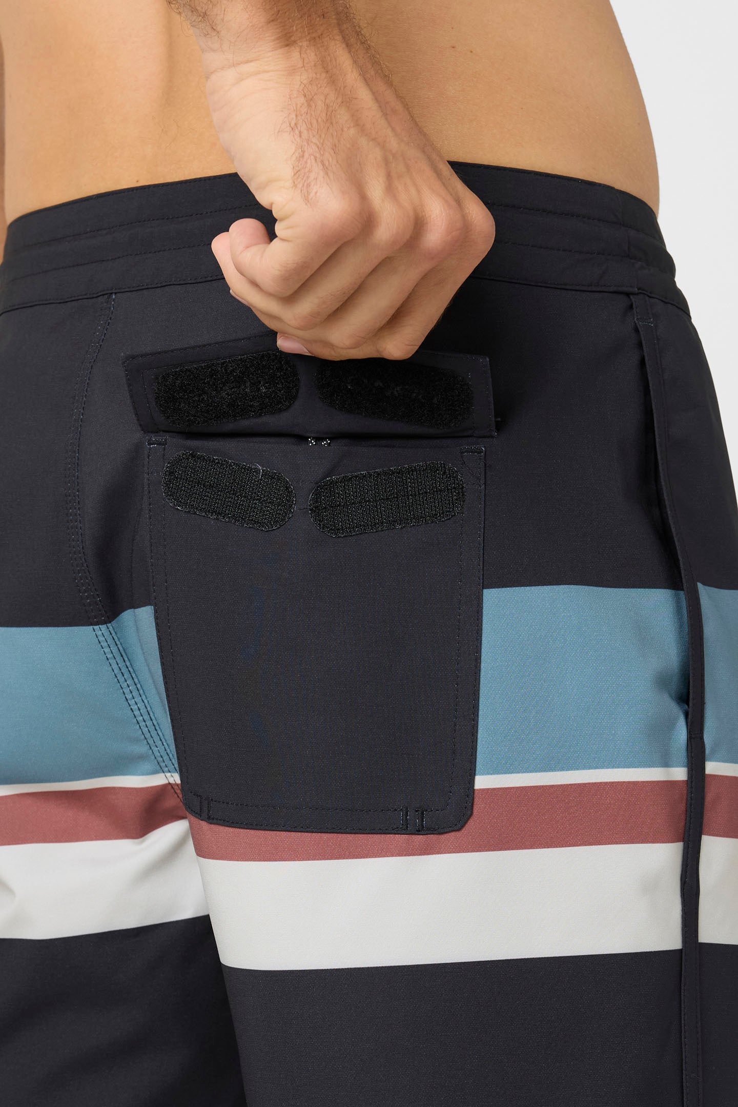 O'Neill Cruzer Stripe Scallop 18in Boardshort BLK 32