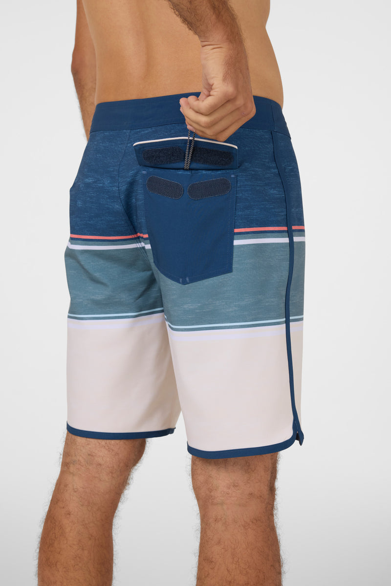O'Neill Lennox Scallop 19in Boardshort CRM 32
