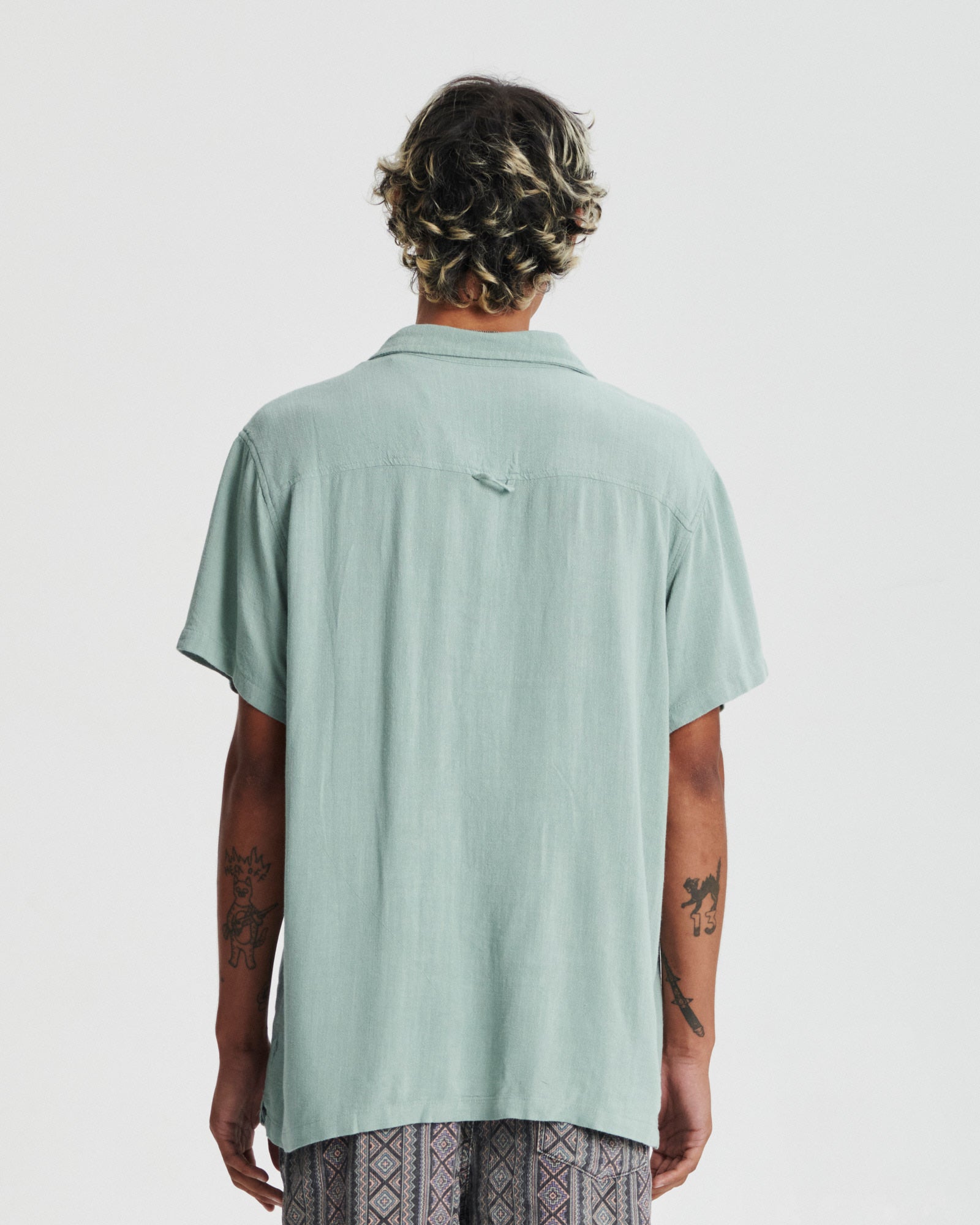 The Critical Slide Society Ernie Resort Shirt SEAGRASS S