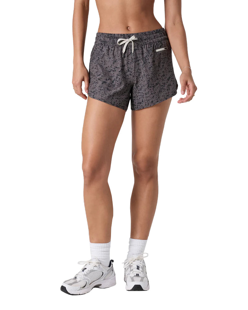 Vuori Clementine 4" Short 2.0 CSU XS