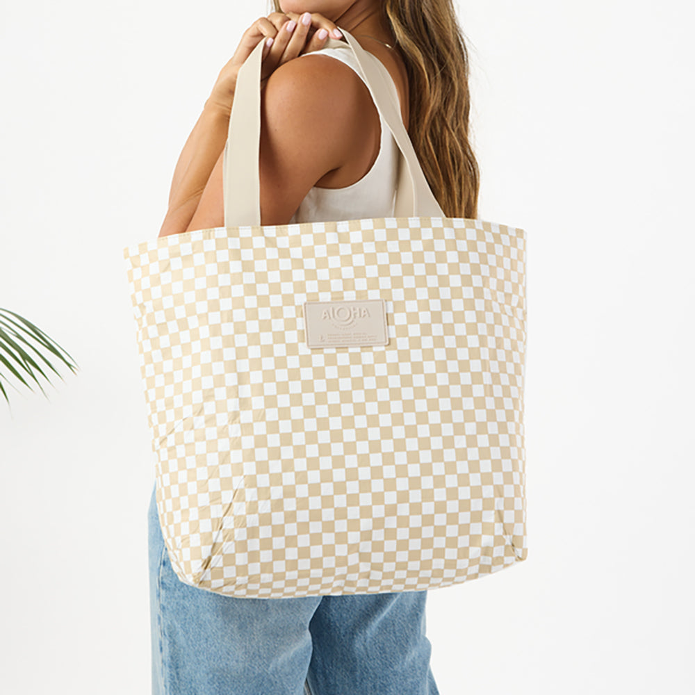 Aloha Day Tripper Tote Petite Check - Latte OS