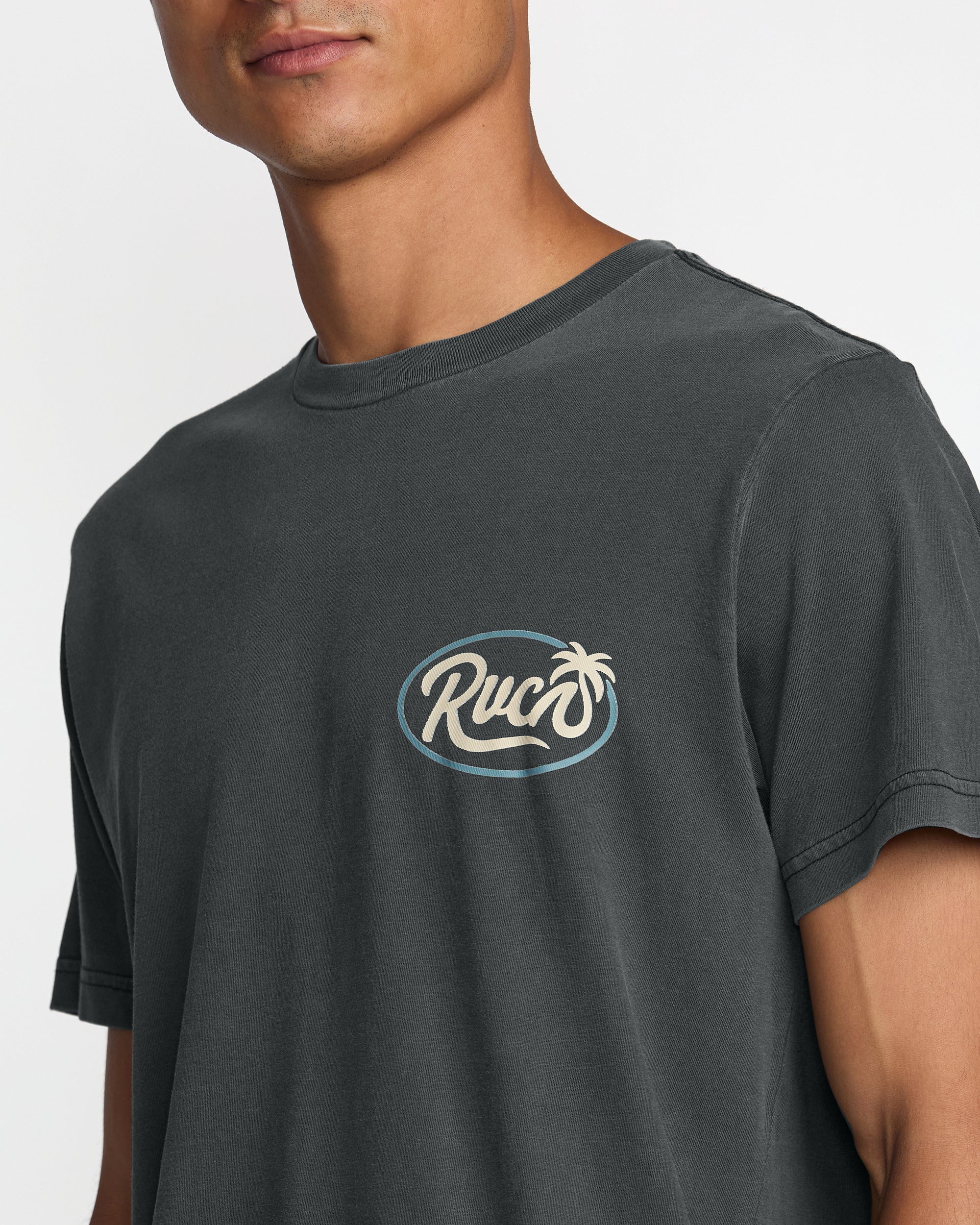 RVCA FROND SCRIPT SS PTK-PIRATE BLACK XL