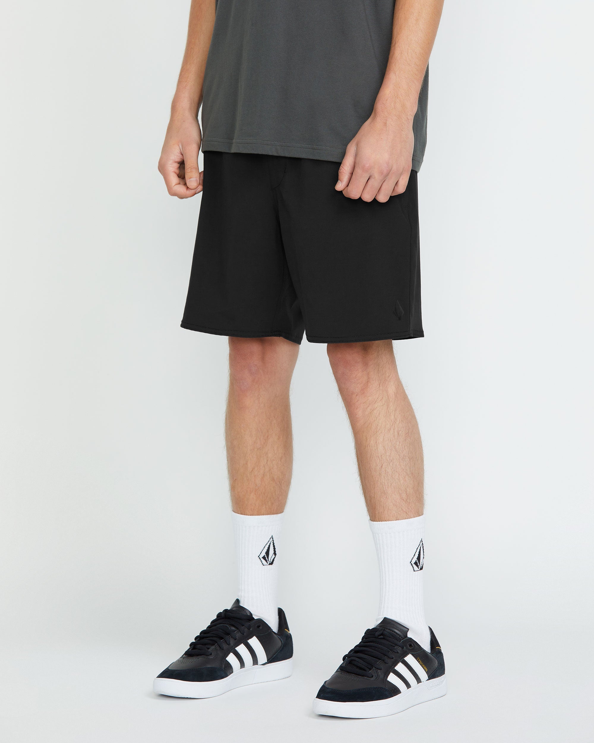 VOLCOM NOMOLY EW SHORT 18 BLK-BLACK M