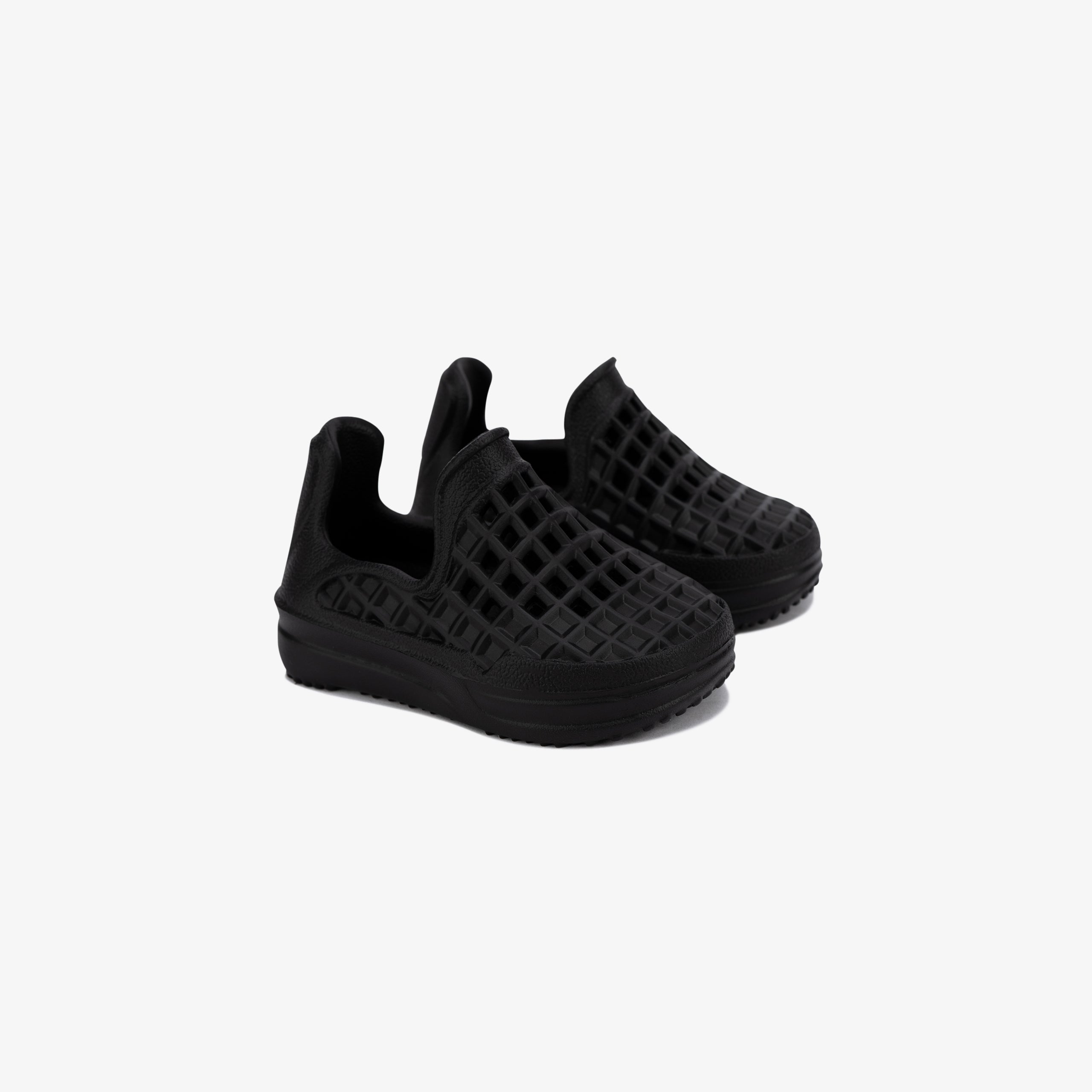 Lusso Cloud Scenario Kids Slip On JET-Jet Black C4