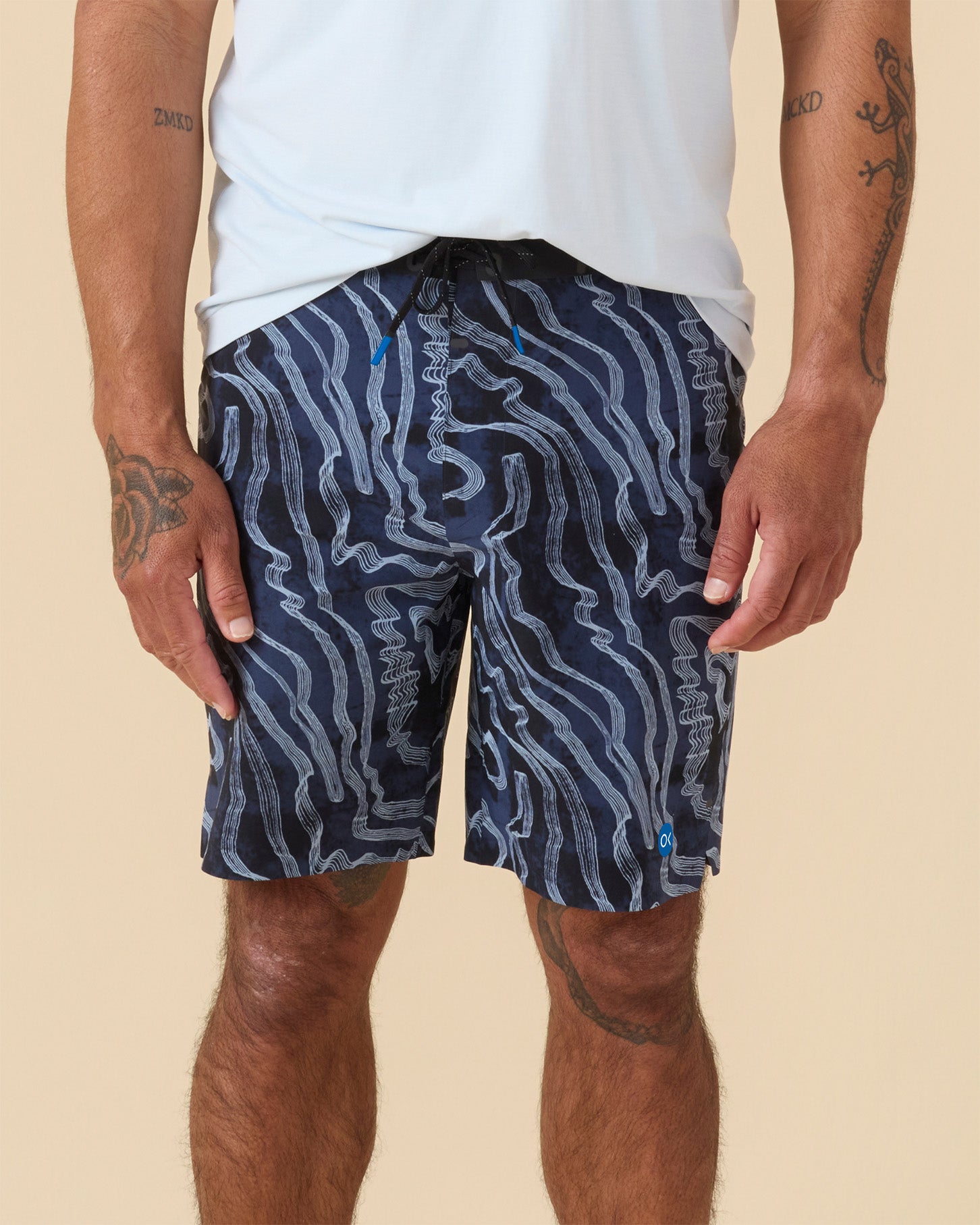 OuterKnown APEX Evolution Trunk by KS 19" IZG-Indigo Zen Garden 34