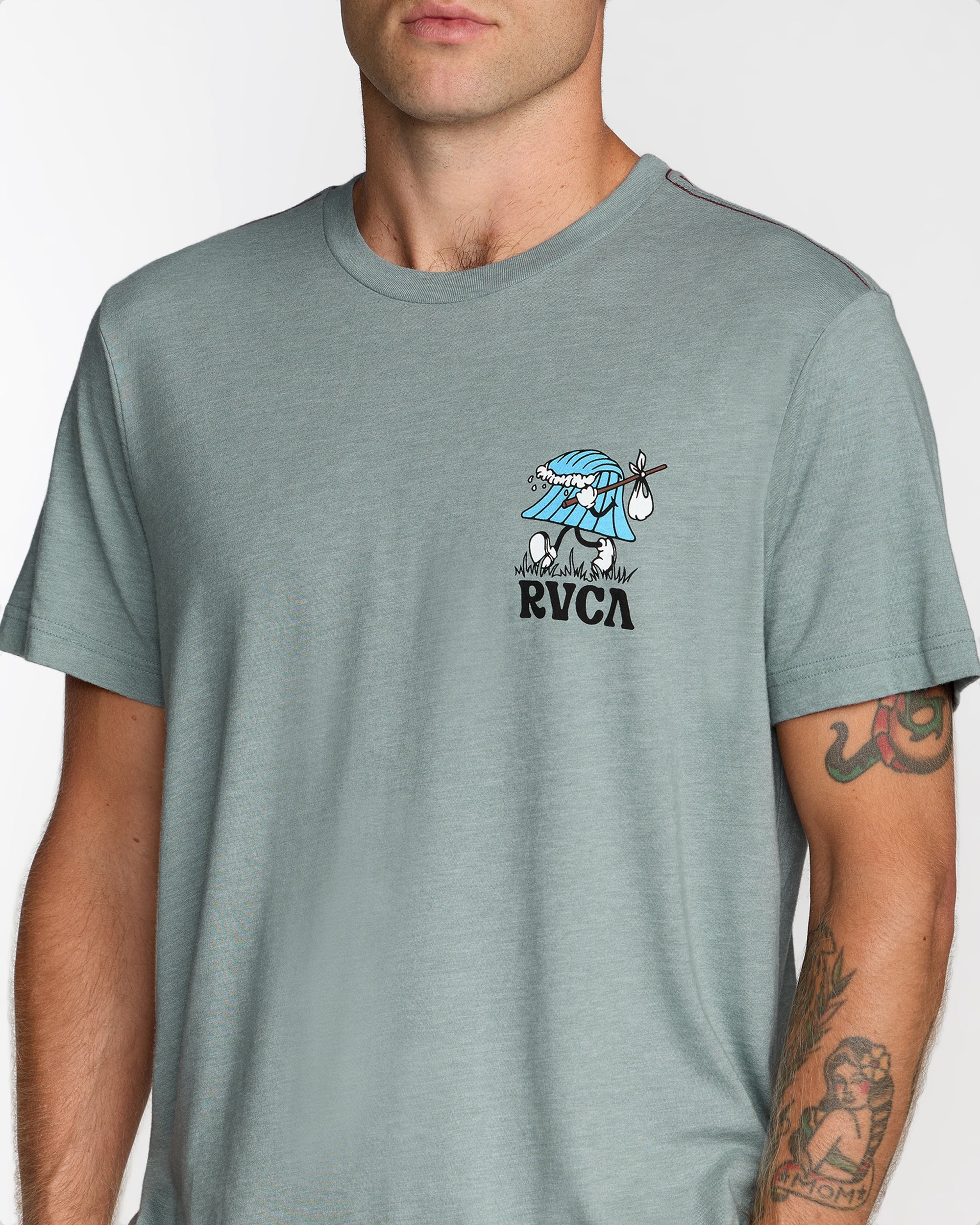 RVCA KEEP LOOKING SS LED-LEAD L