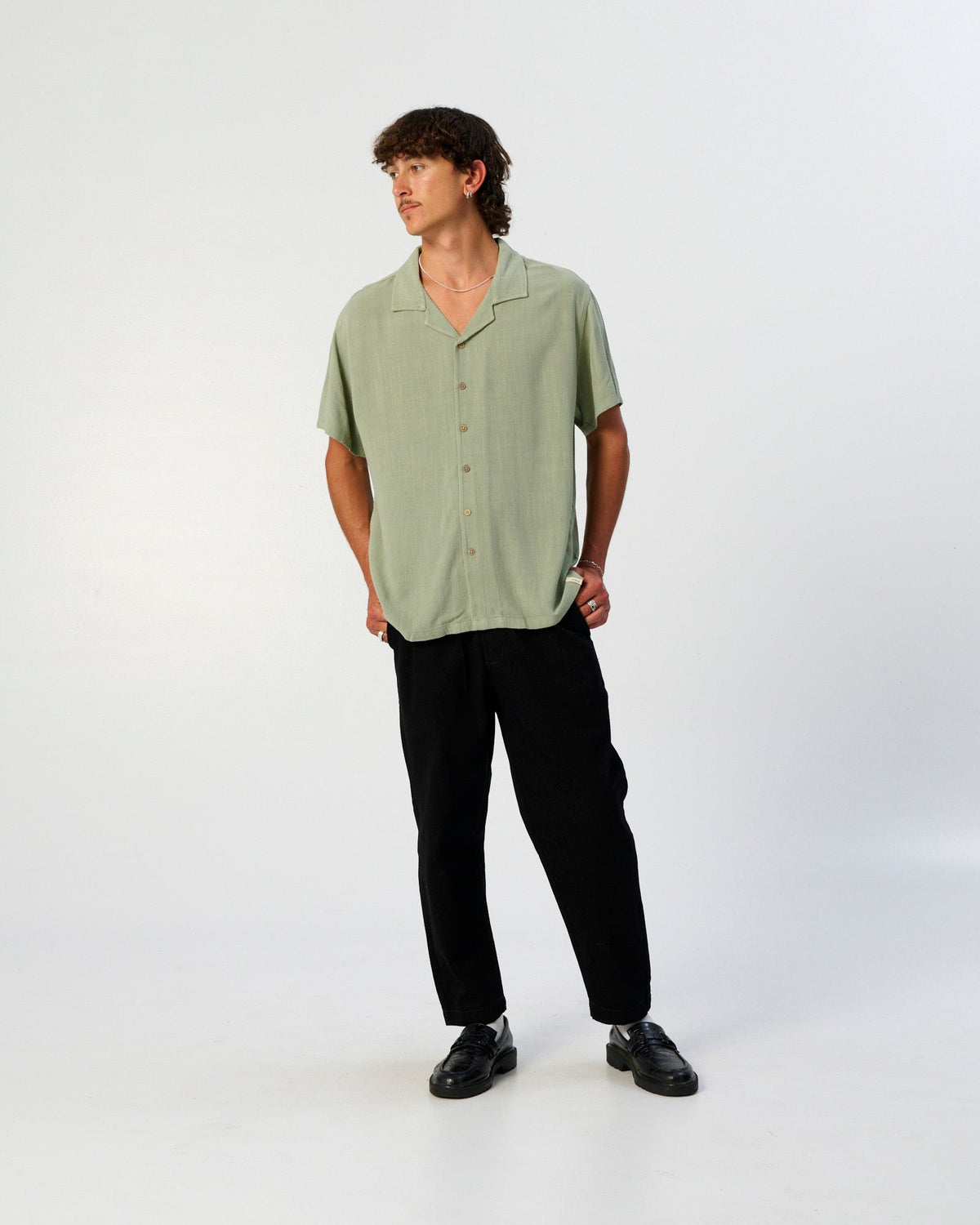 The Critical Slide Society Ernie Resort Shirt Seagrass S