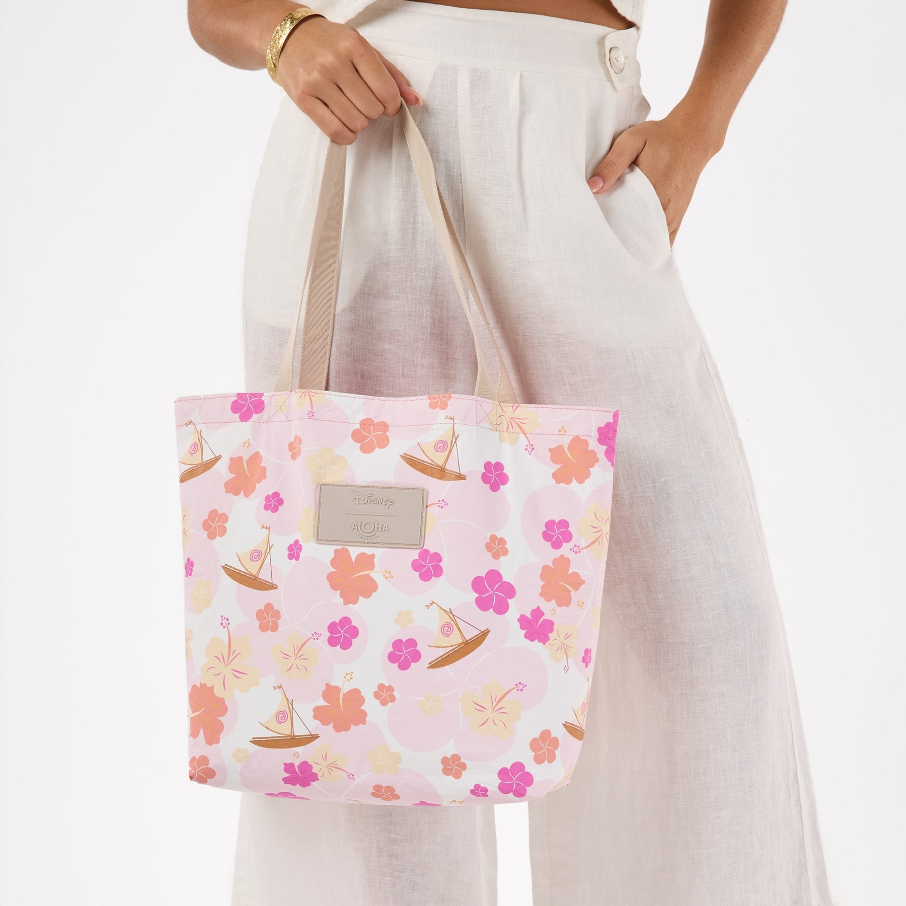 ALOHA Collection Voyager Reversible Tote Fruit Punch