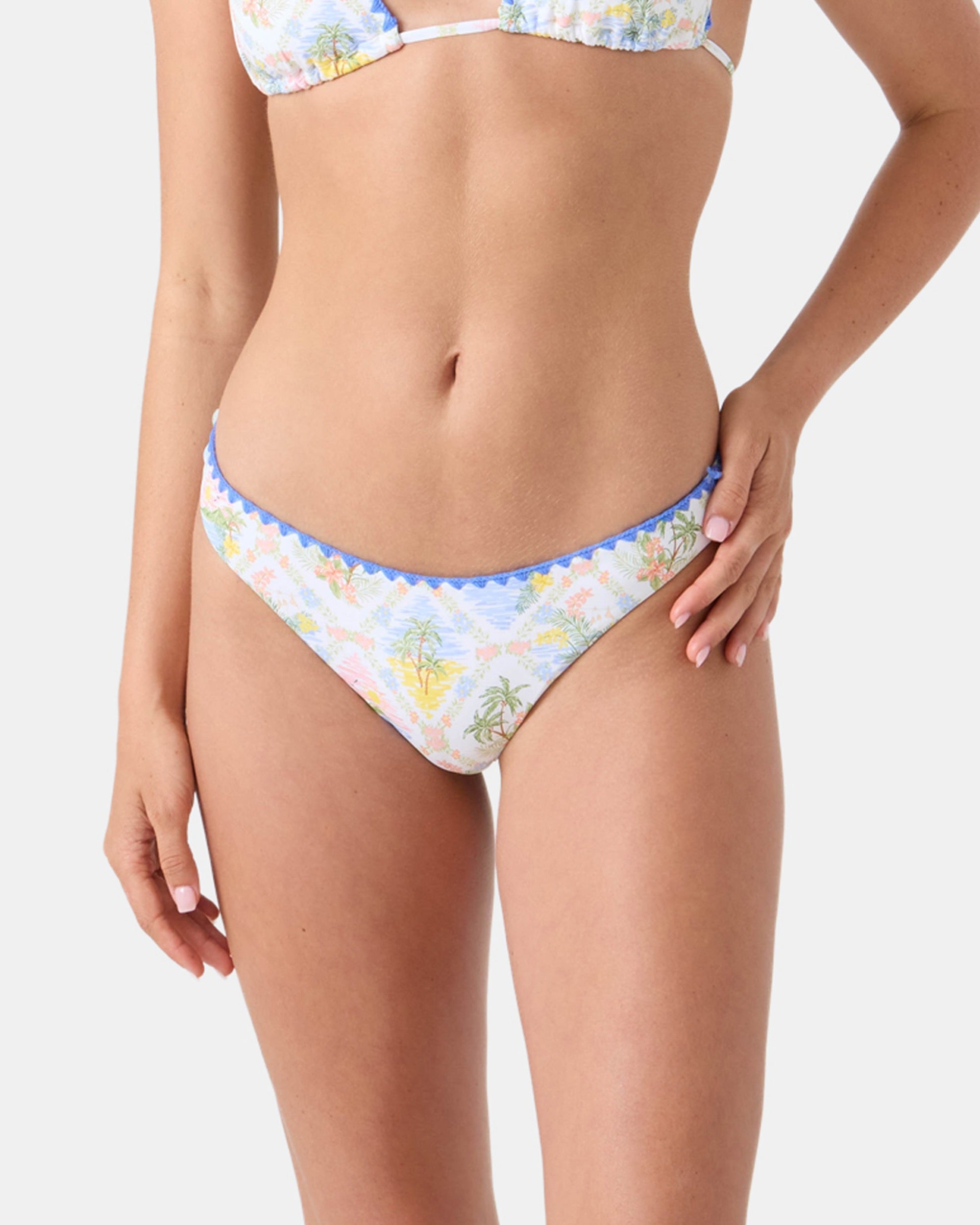 ROXY CATCH MY DRIFT HIPSTER SHIRRED BACK BIKINI BOTTOM WHQ-WHITE/LIGHT MULTI S