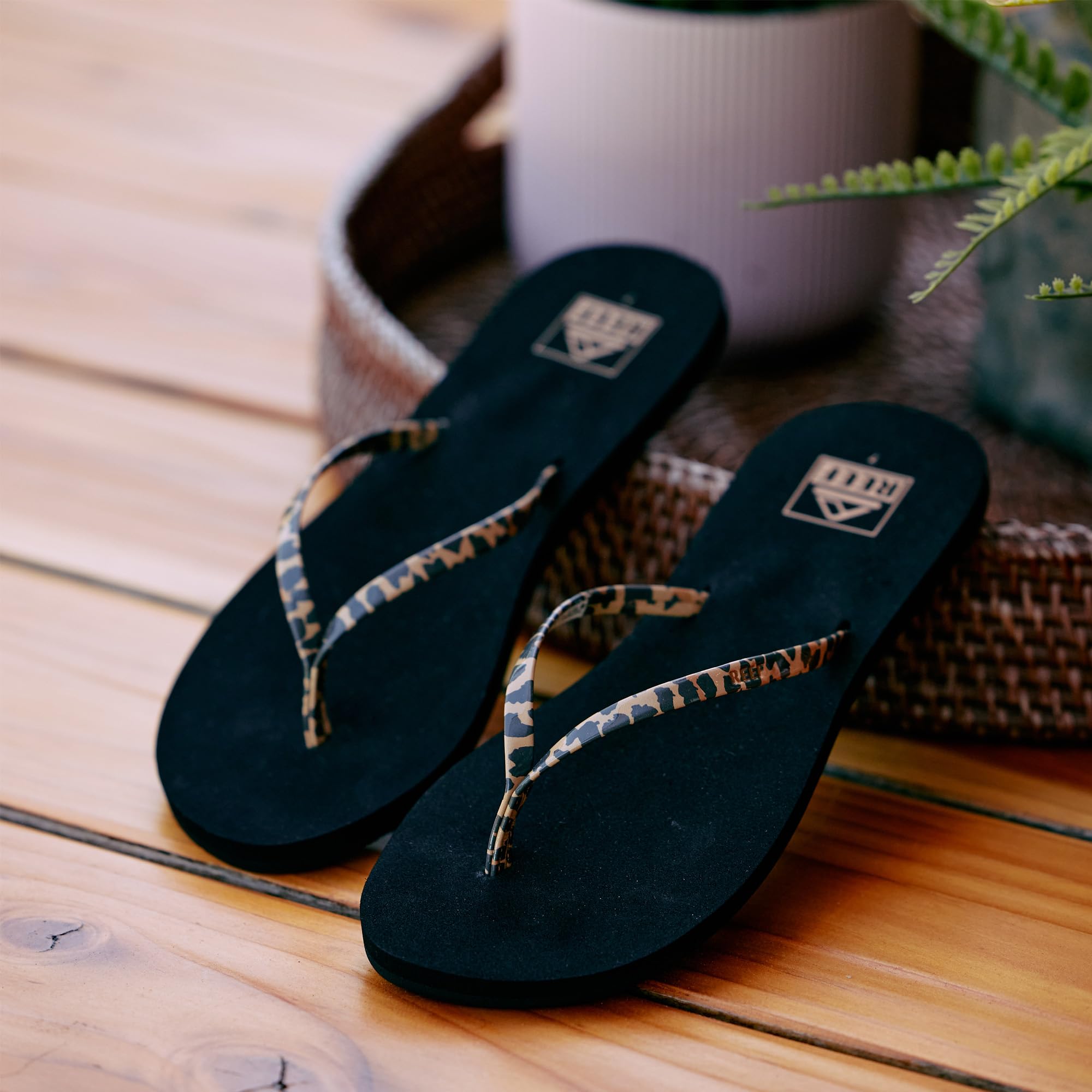 Reef Bliss Nights Womens Sandal Aloe Wash 7