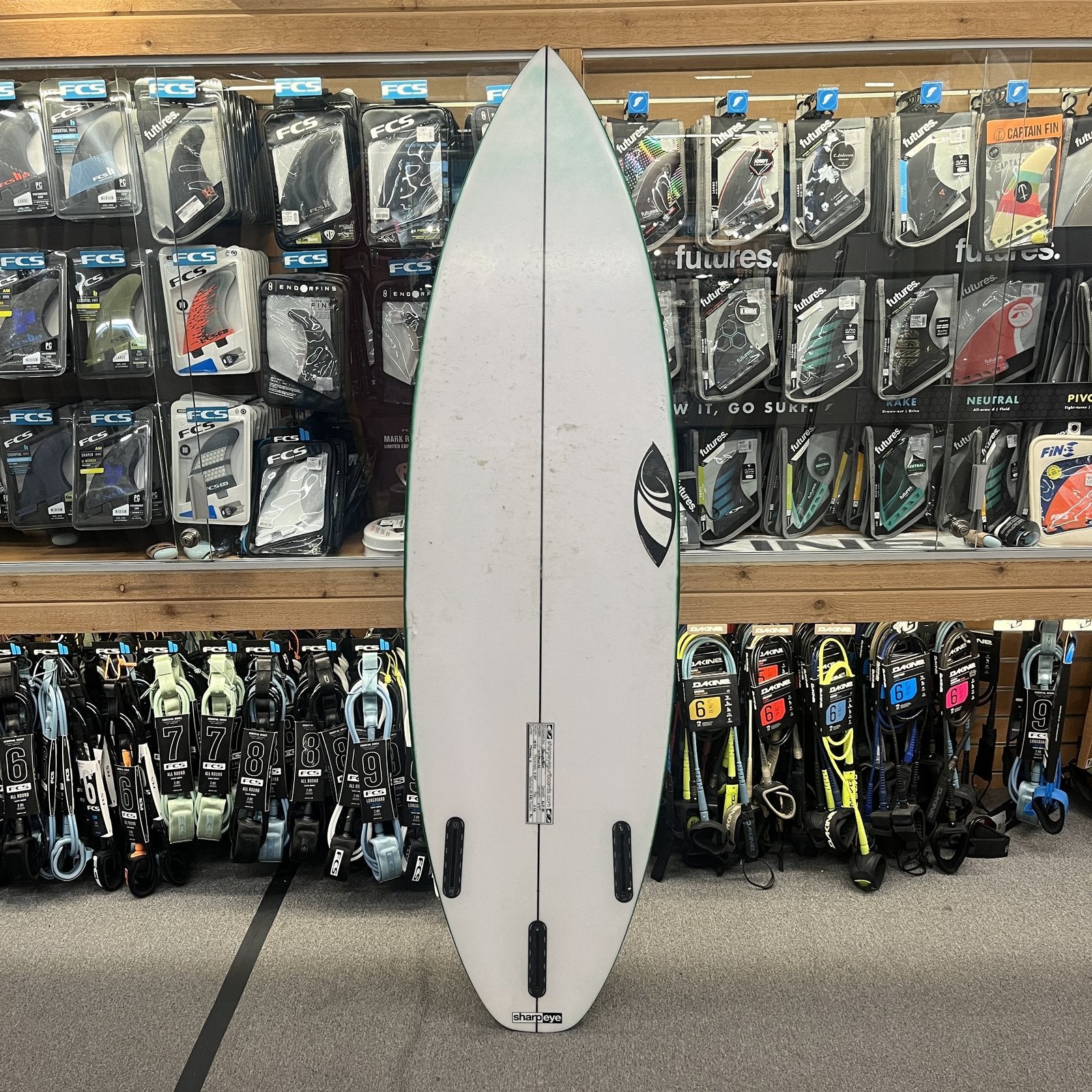 5ft9in Sharp Eye Inferno Consignment - Duke
