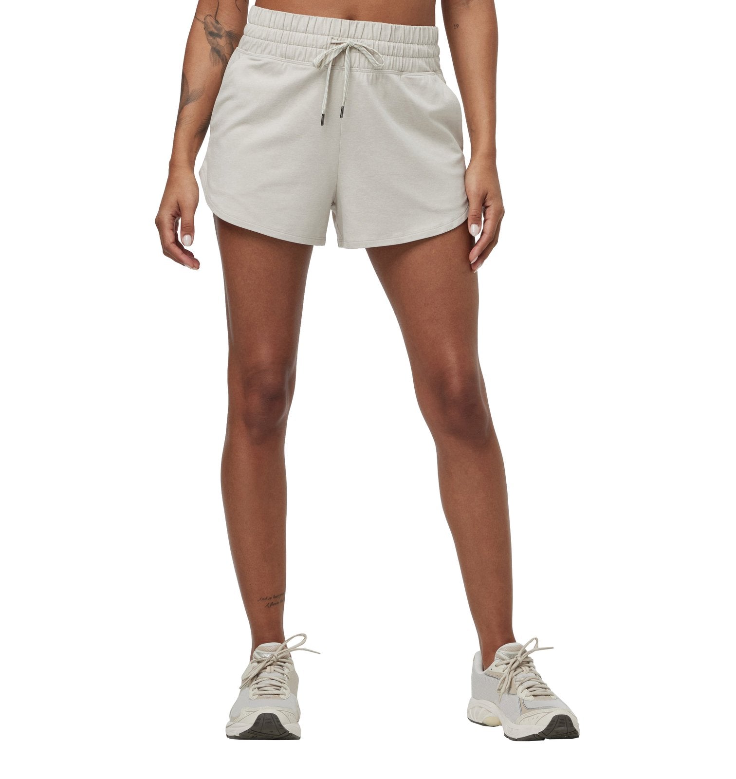 Vuori Halo Performance Short 2.0 HEE-EcruHeather XS