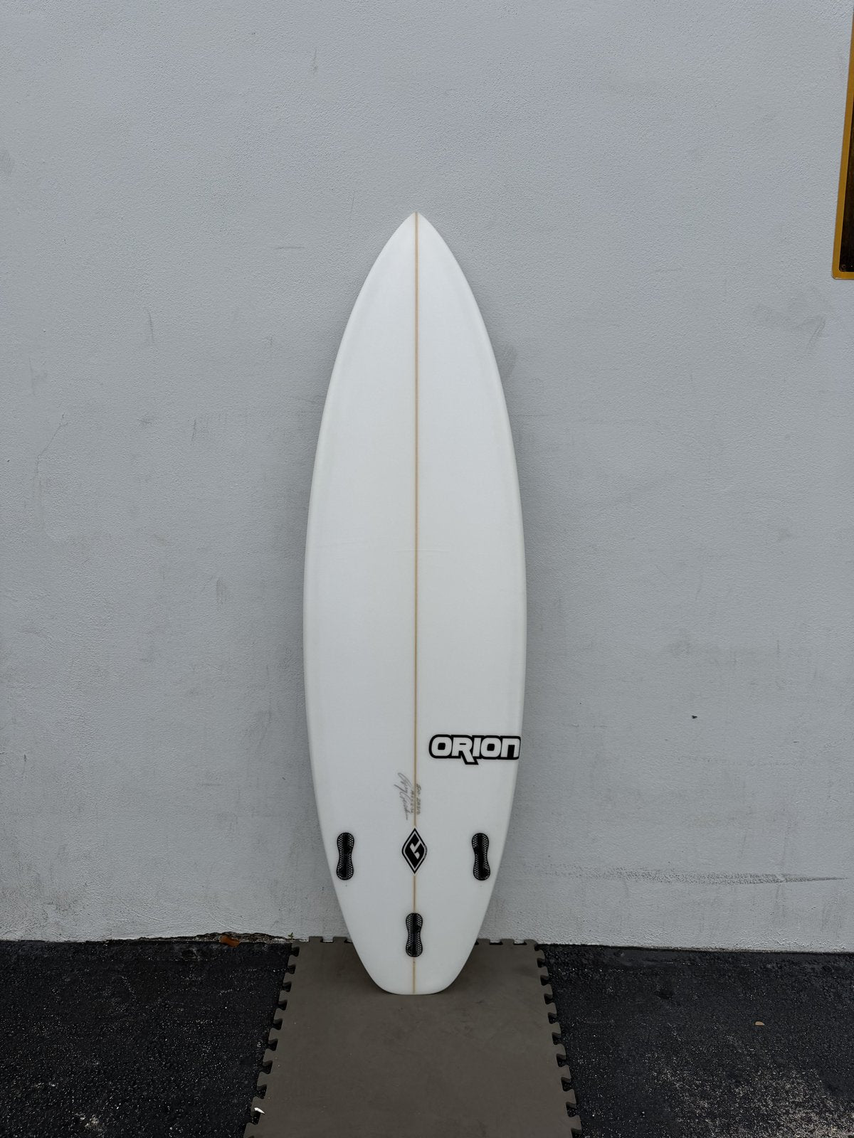 Orion Surfboards 9to5 FCS2 5ft10in