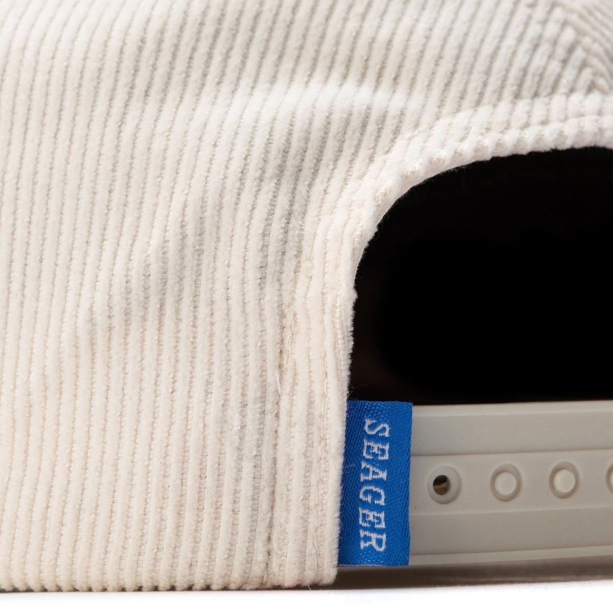 Seager Big Corduroy Snapback Cream OS