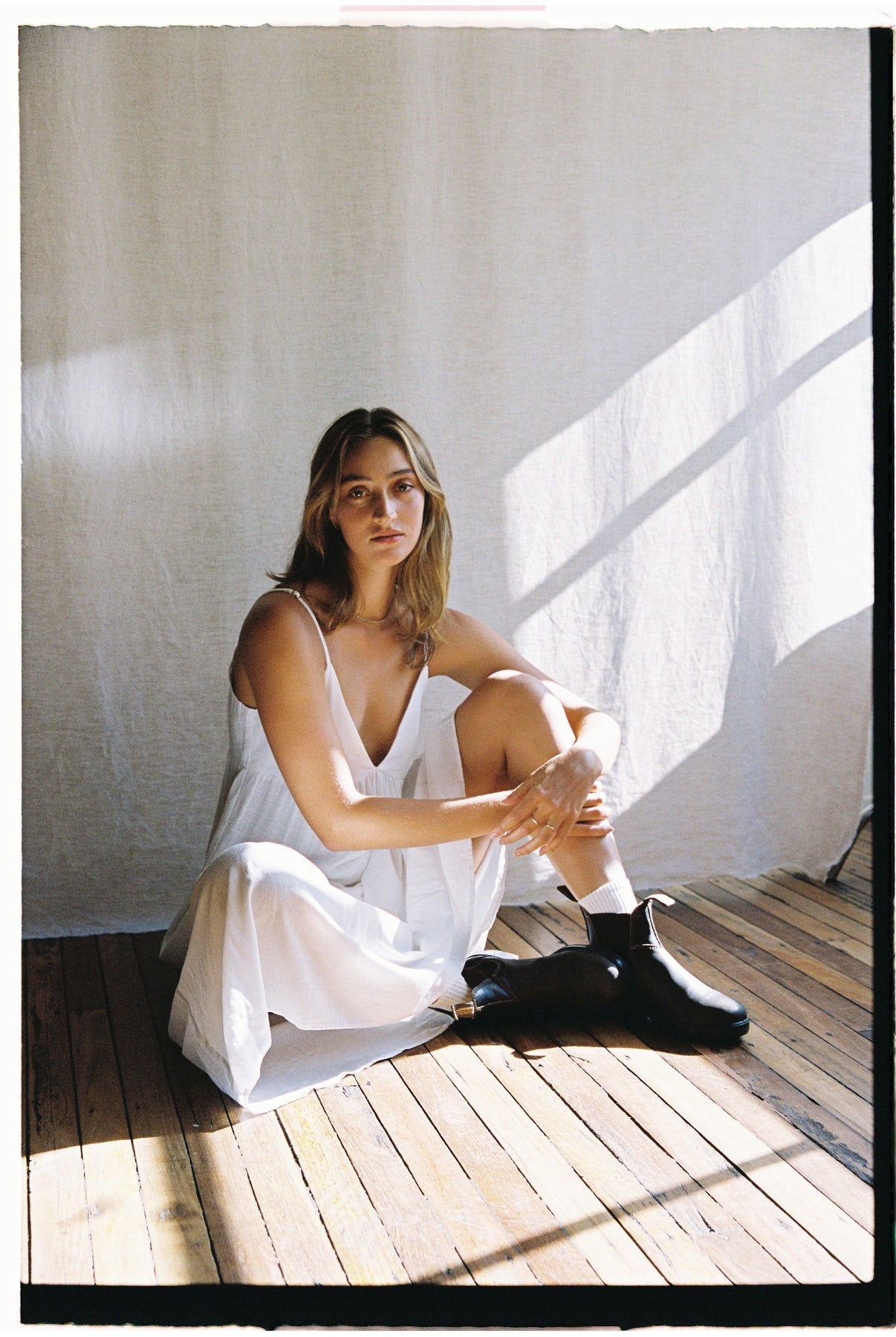 Rhythm Classic Tiered Midi Dress WHT L