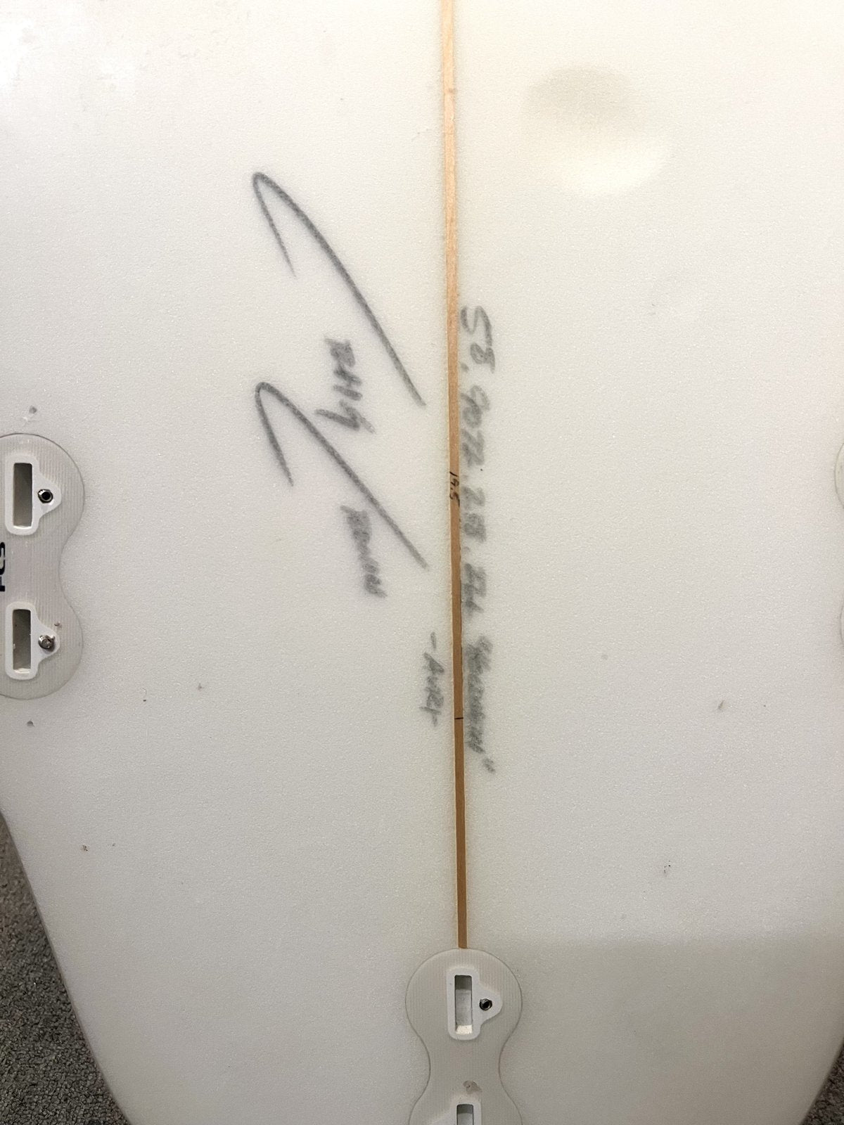 5ft8in Cronin Consignment - Avri