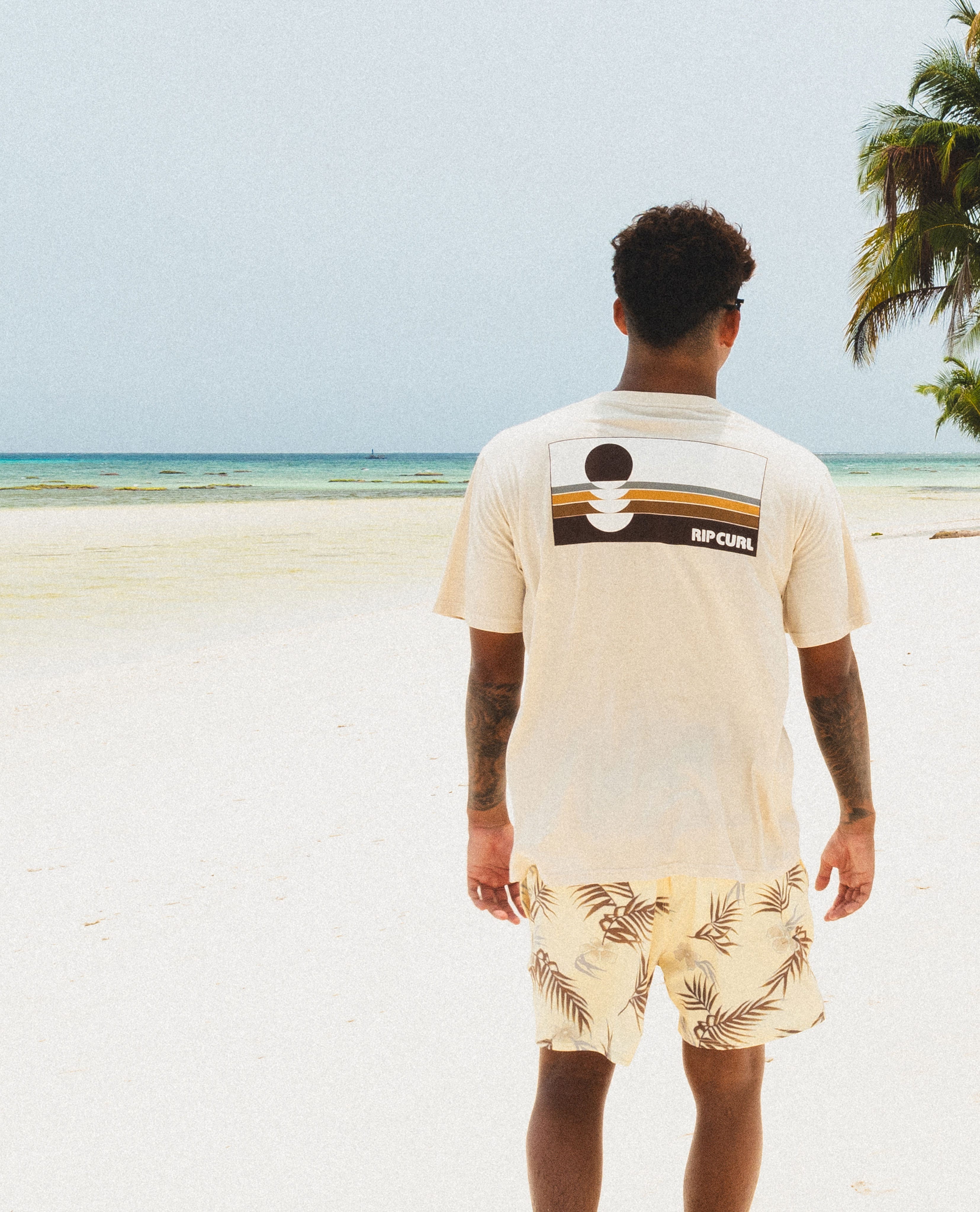 Rip Curl Surf Revival Peaking Tee 8861-VINTAGE WHITE M