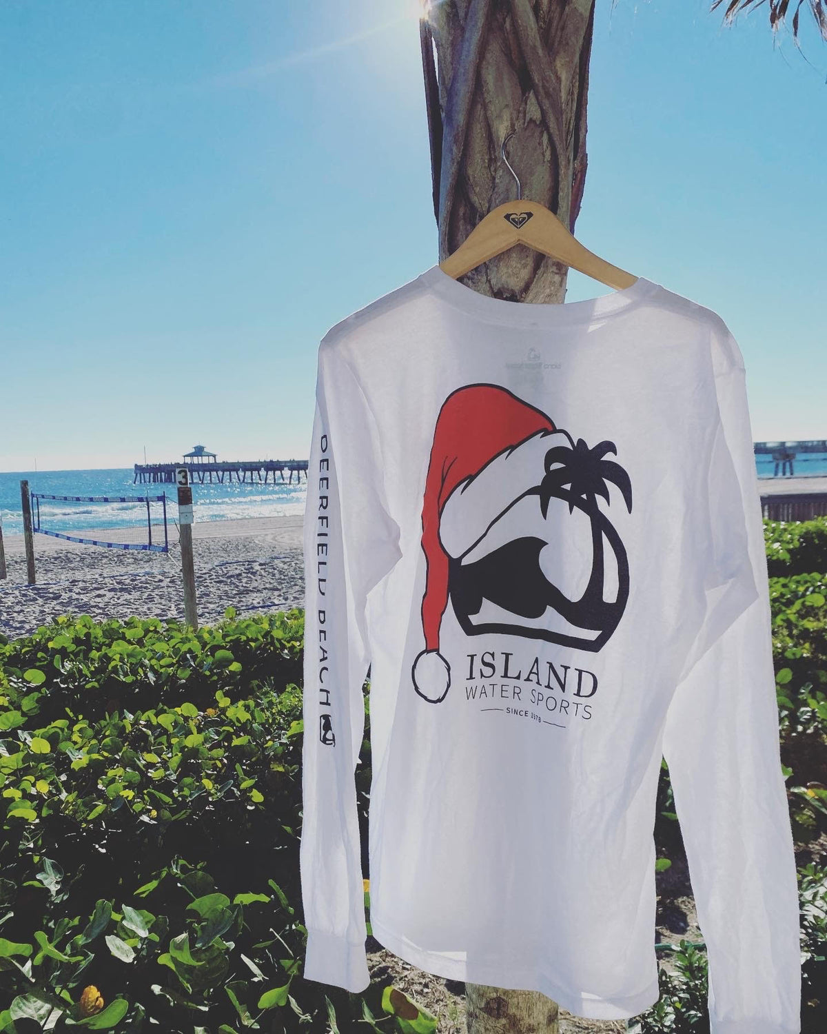 Island Water Sports Santa Hat LS Tee Deerfield XL