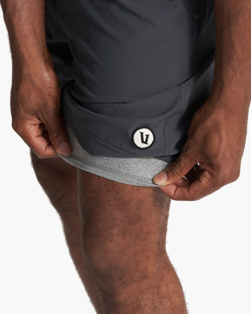 Vuori Kore Short CCL-Charcoal S