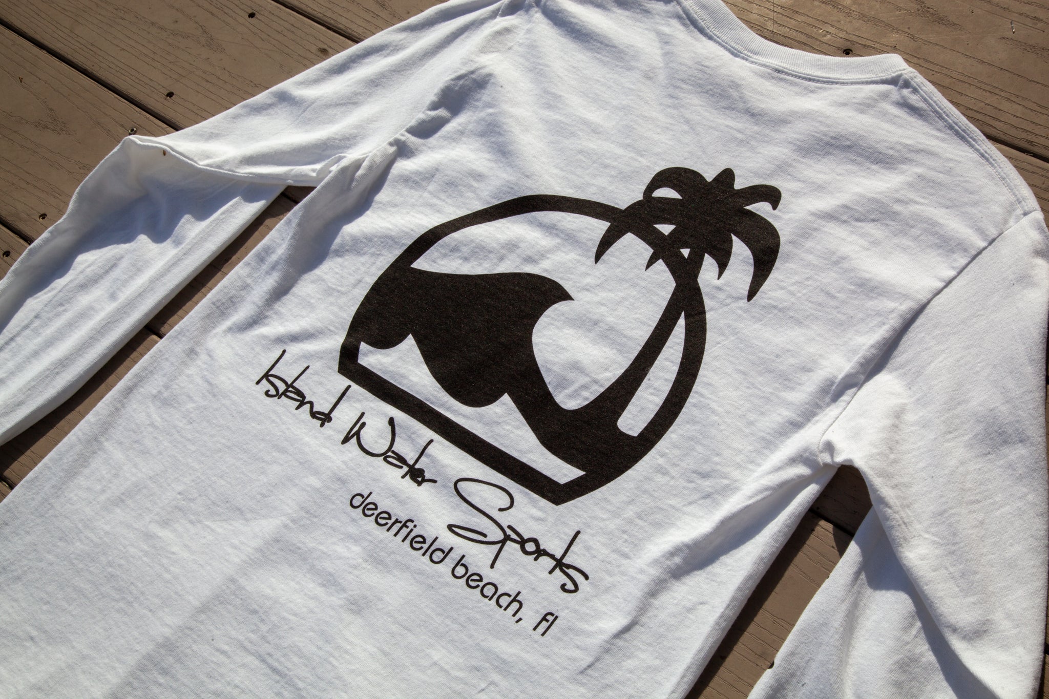 Island Water Sports Script L/S Tee White-Black L