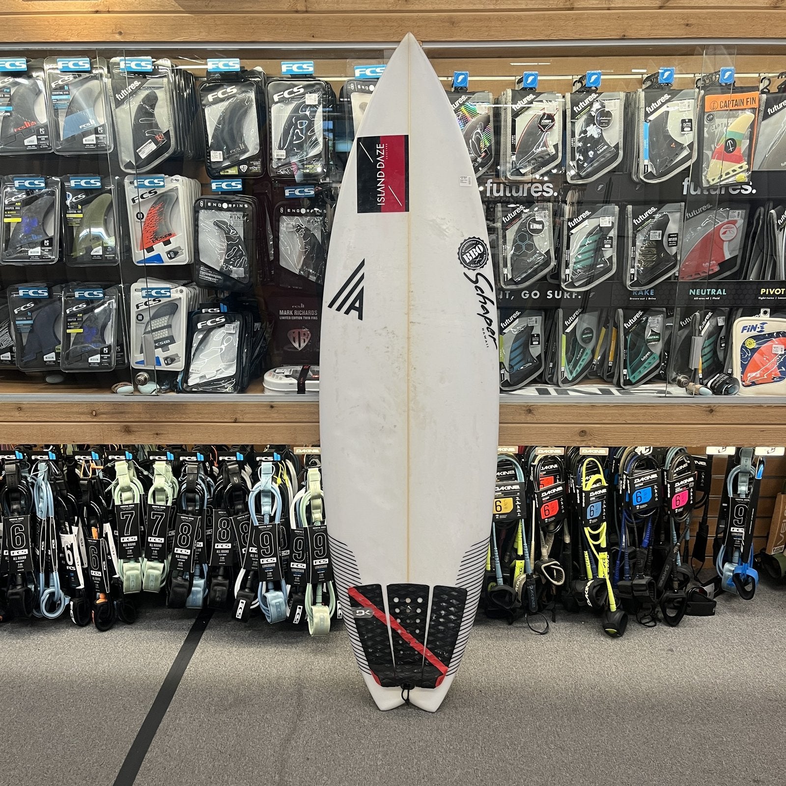 5ft8in Schaper Hawaii Consignment - Allouche