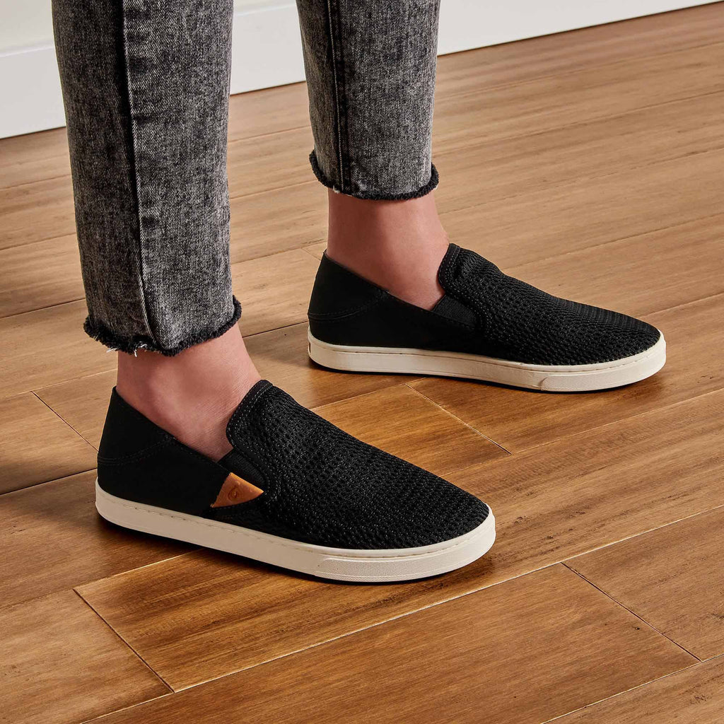 Olukai Pehuea Womens Shoe 4040-Black-Black 8.5