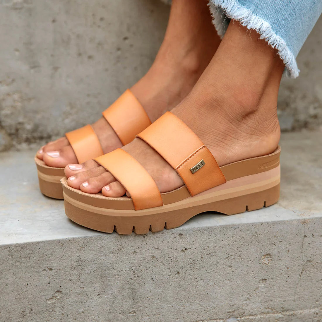 Reef Cushion Vista Higher Womens Sandal Natural 6