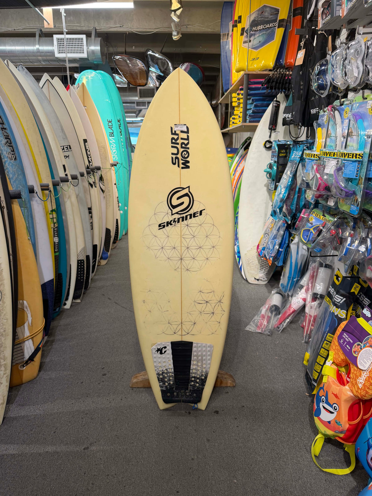 5ft2in Skinner Fish Consignment Sebestyen