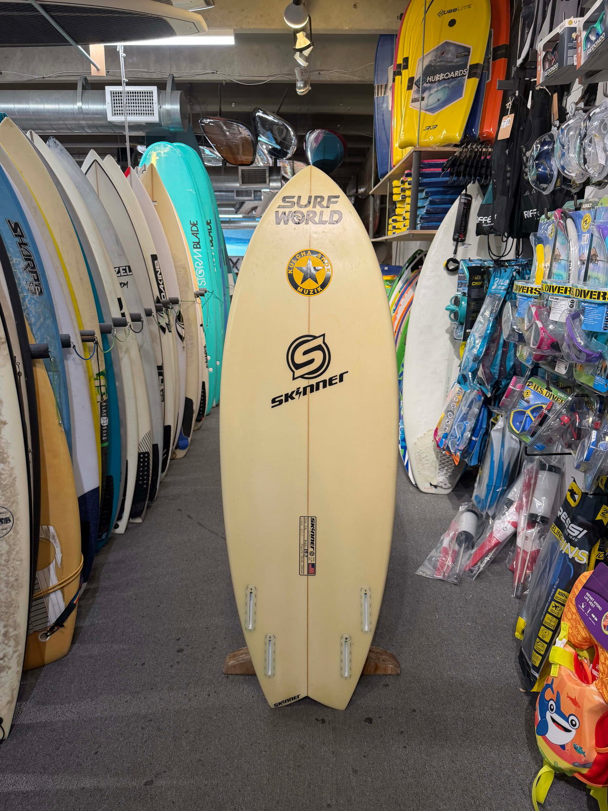 5ft2in Skinner Fish Consignment Sebestyen
