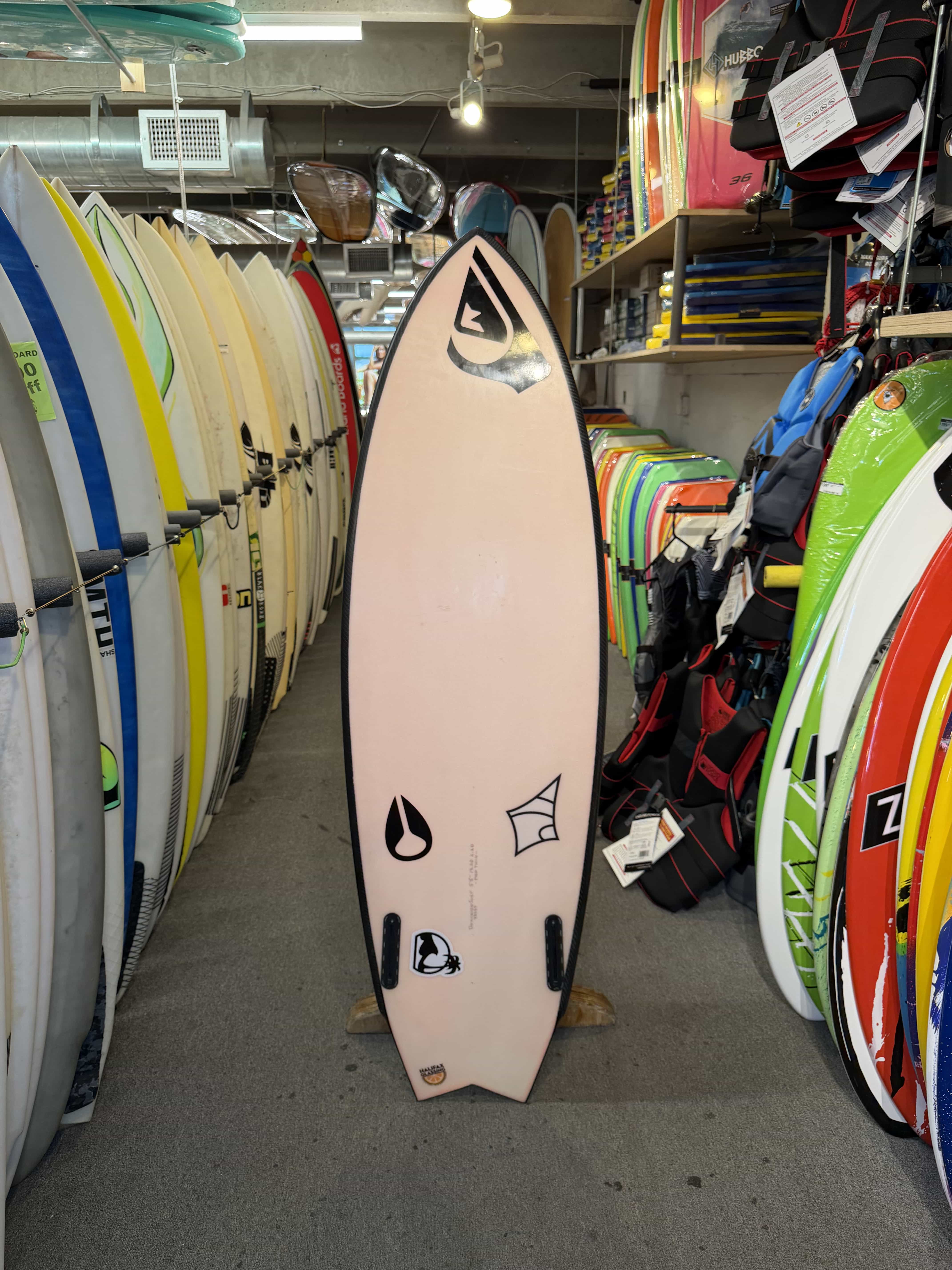 5ft5in Dominion Surfboard Consignment - Makish