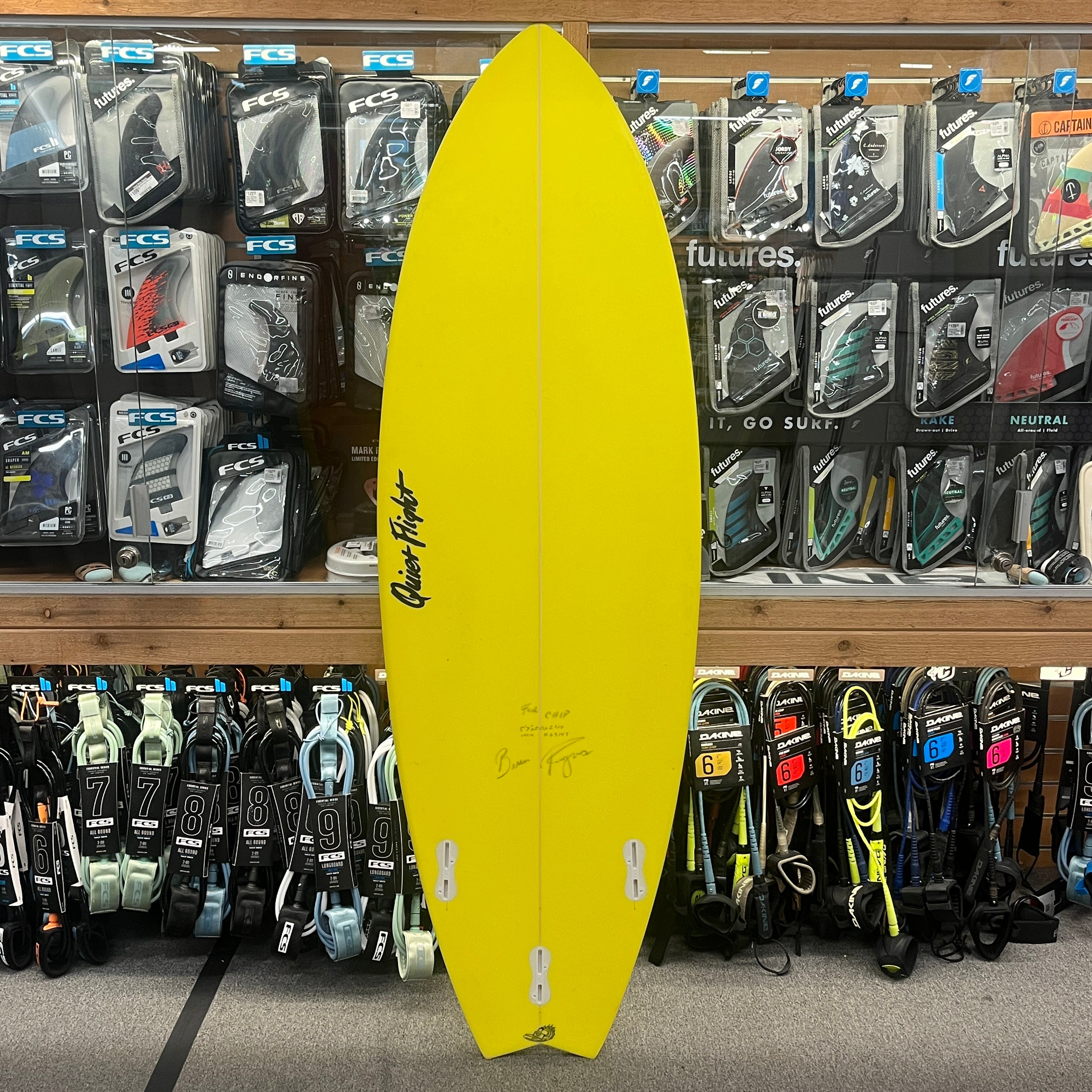 5ft7in Quiet Flight, Consignment