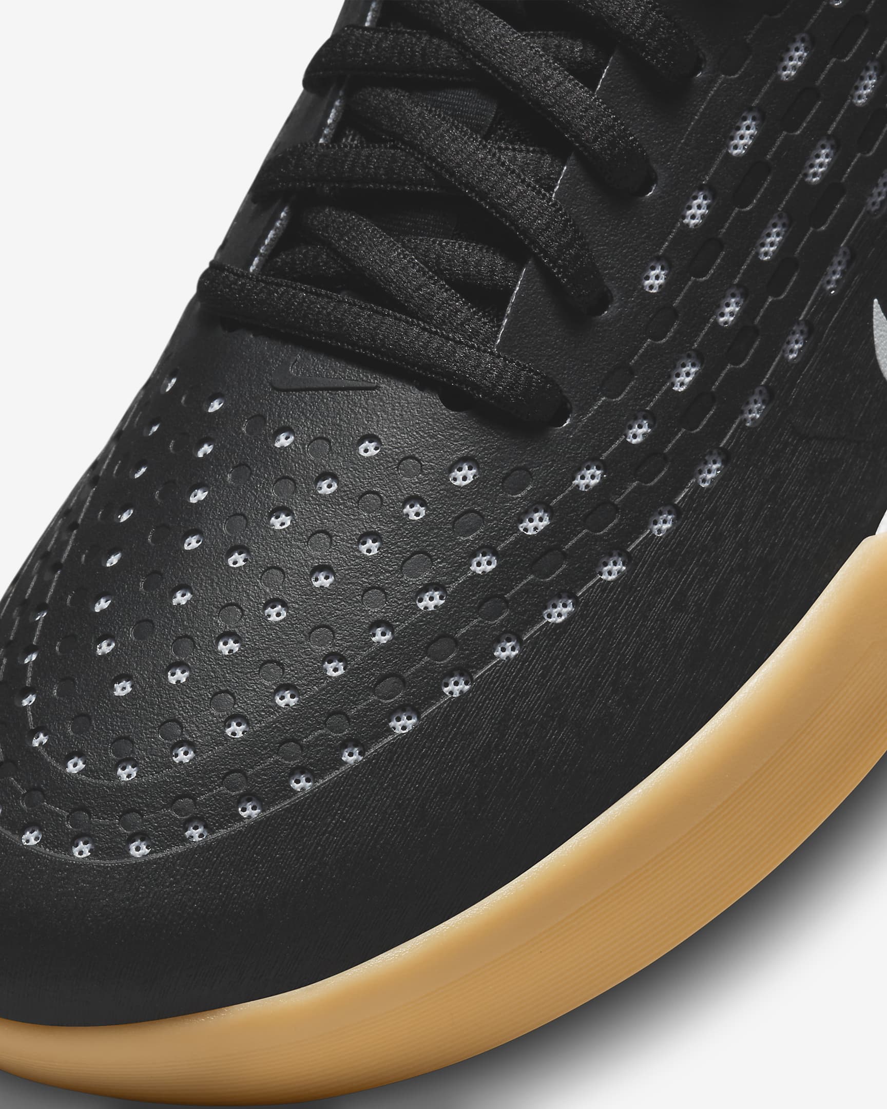 Nike SB Zoom Nyjah 3 001 Blk/Wht/Gum 8