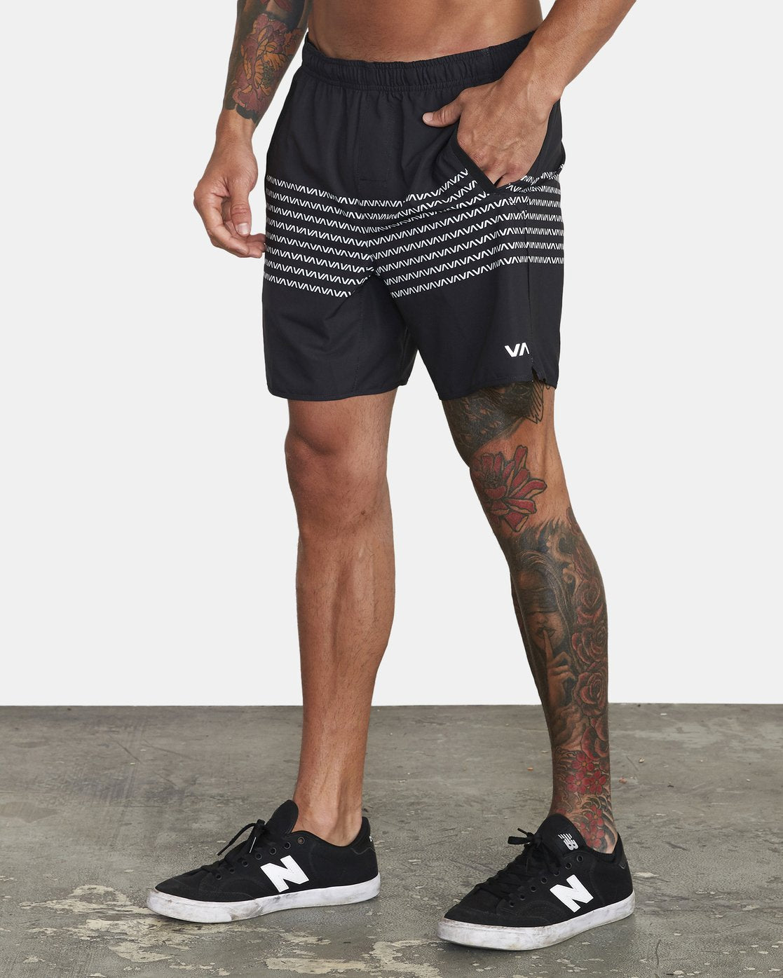 RVCA Yogger Stretch Shorts BKW S