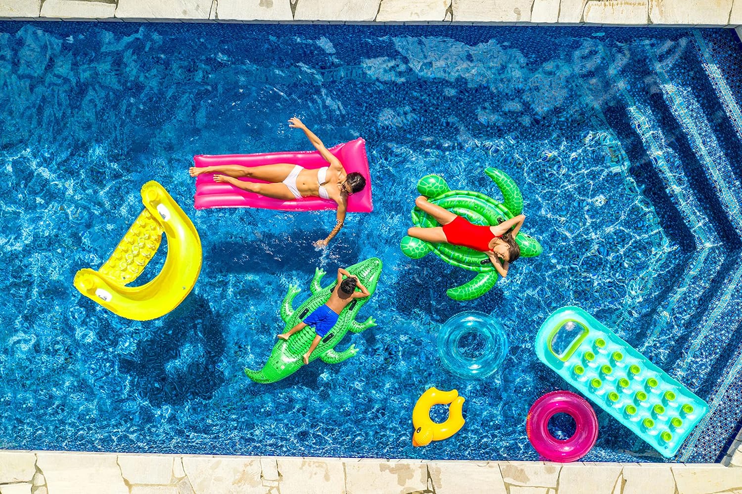 Triangle Ride-On Float Giant Gator 80 X 45