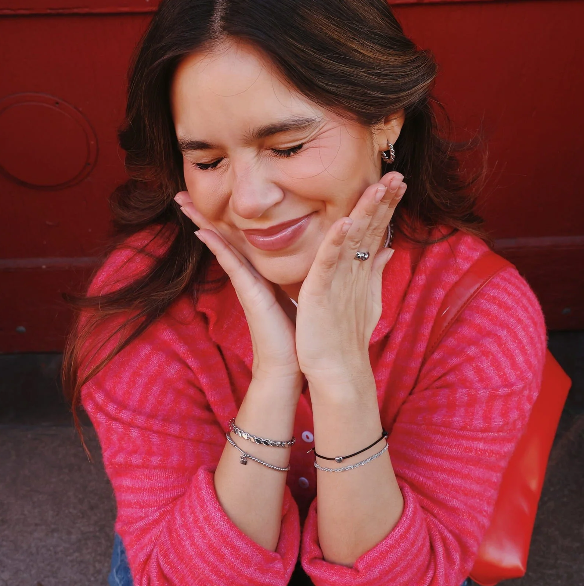 Pura Vida Lydia Charm with Heart Bracelet Red