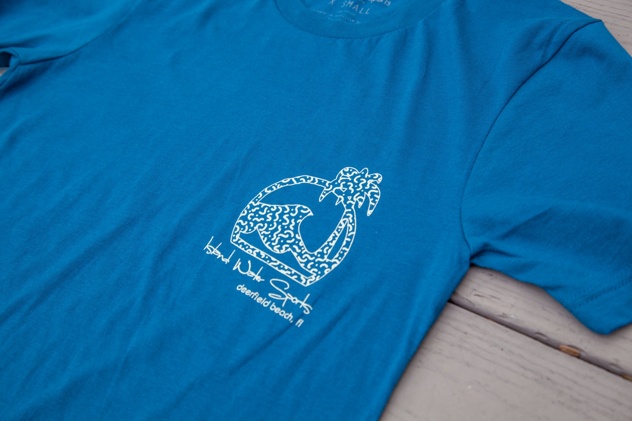 Island Water Sports Groovy Palm Short Sleeve Tee DeepTealNAT XS