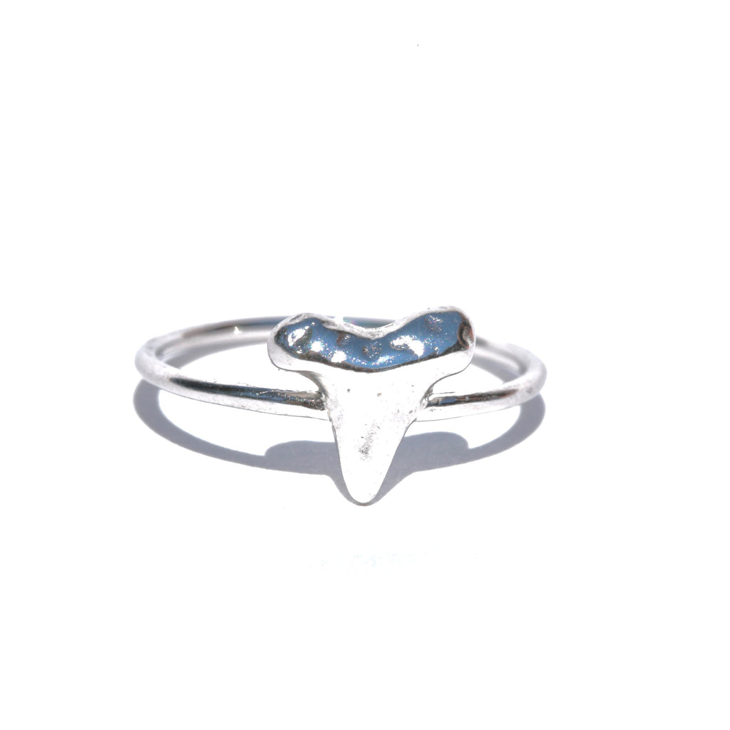 Silver Girl Shark Tooth Ring Silver 7