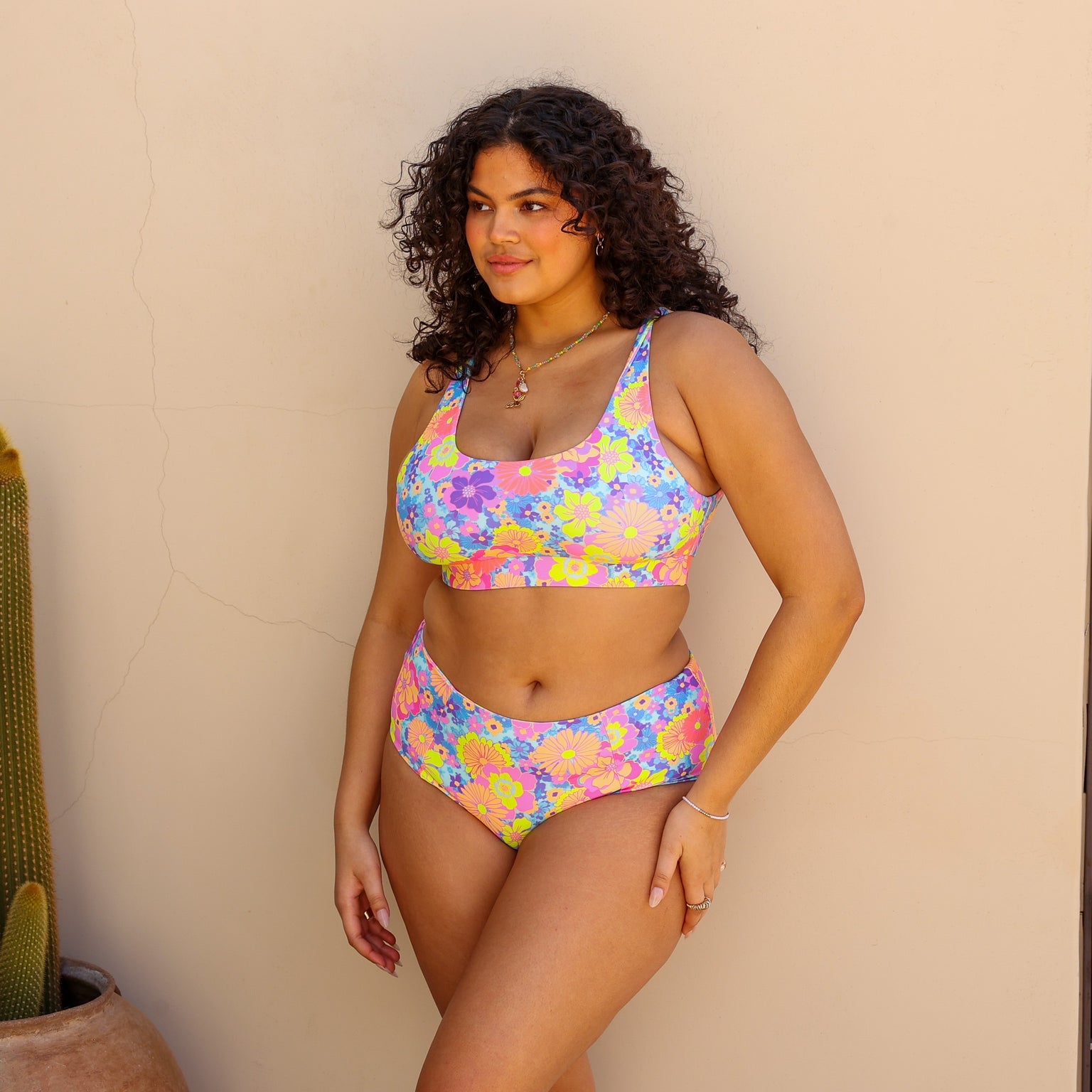 Kulani Kinis Long Crop Bikini Top Bermuda Bloom S