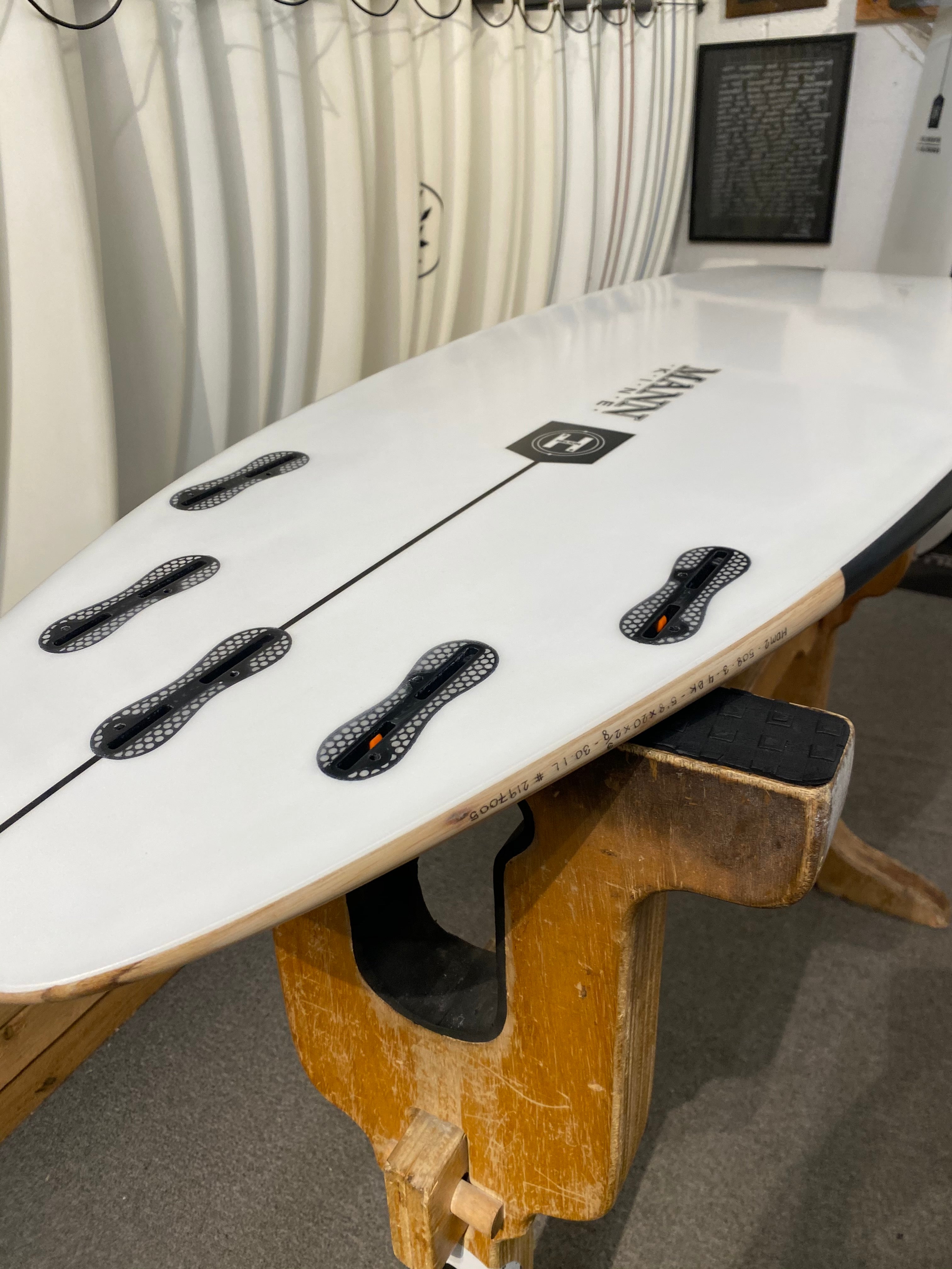 Firewire Surfboards Dominator 2.0 Squash Tail Helium 5ft6in