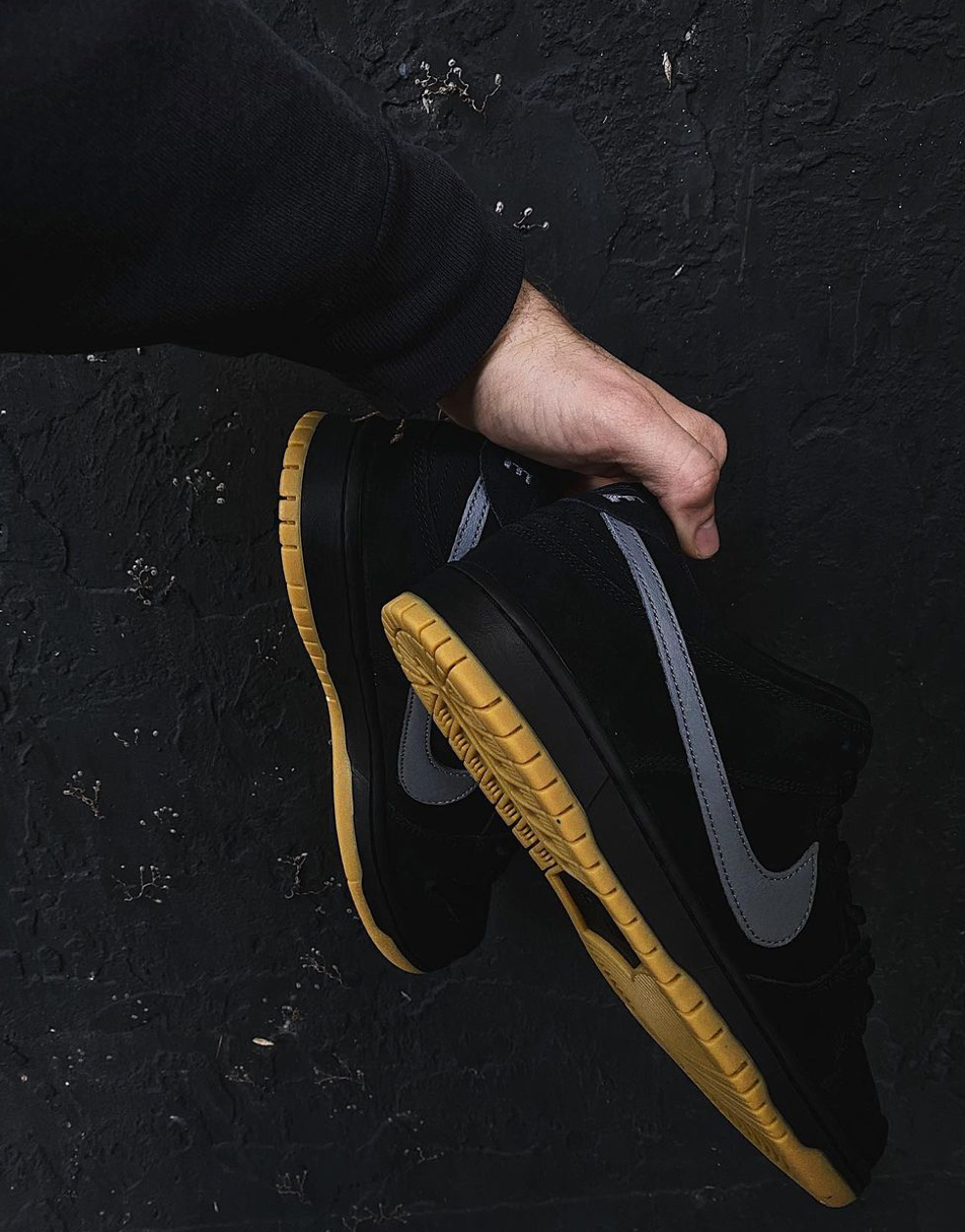 Nike SB Dunk Low Fog raffle starts now!