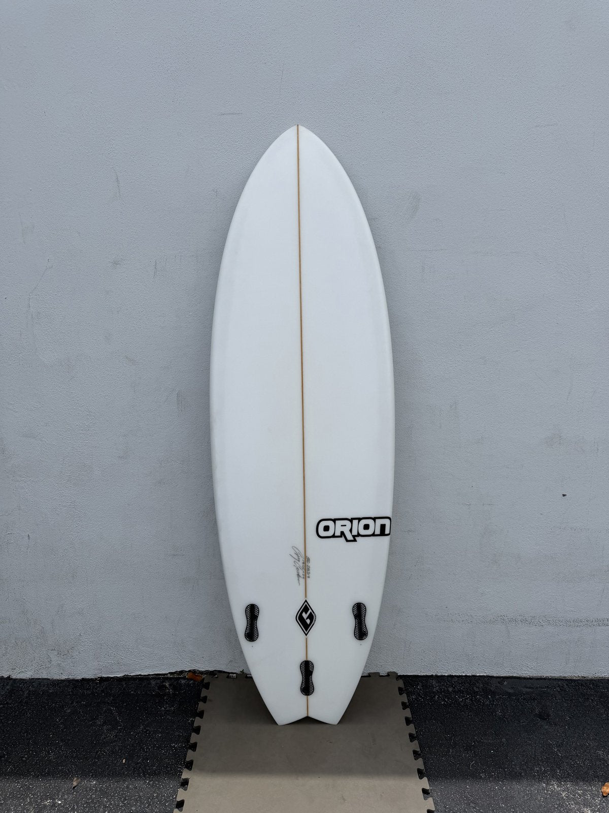 Orion Surfboards 2+1 FCS2 5ft6in