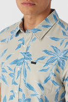 O'NEILL TRVLR UPF TRAVERSE SS RELAXED KHA2-LT KHAKI 2 L